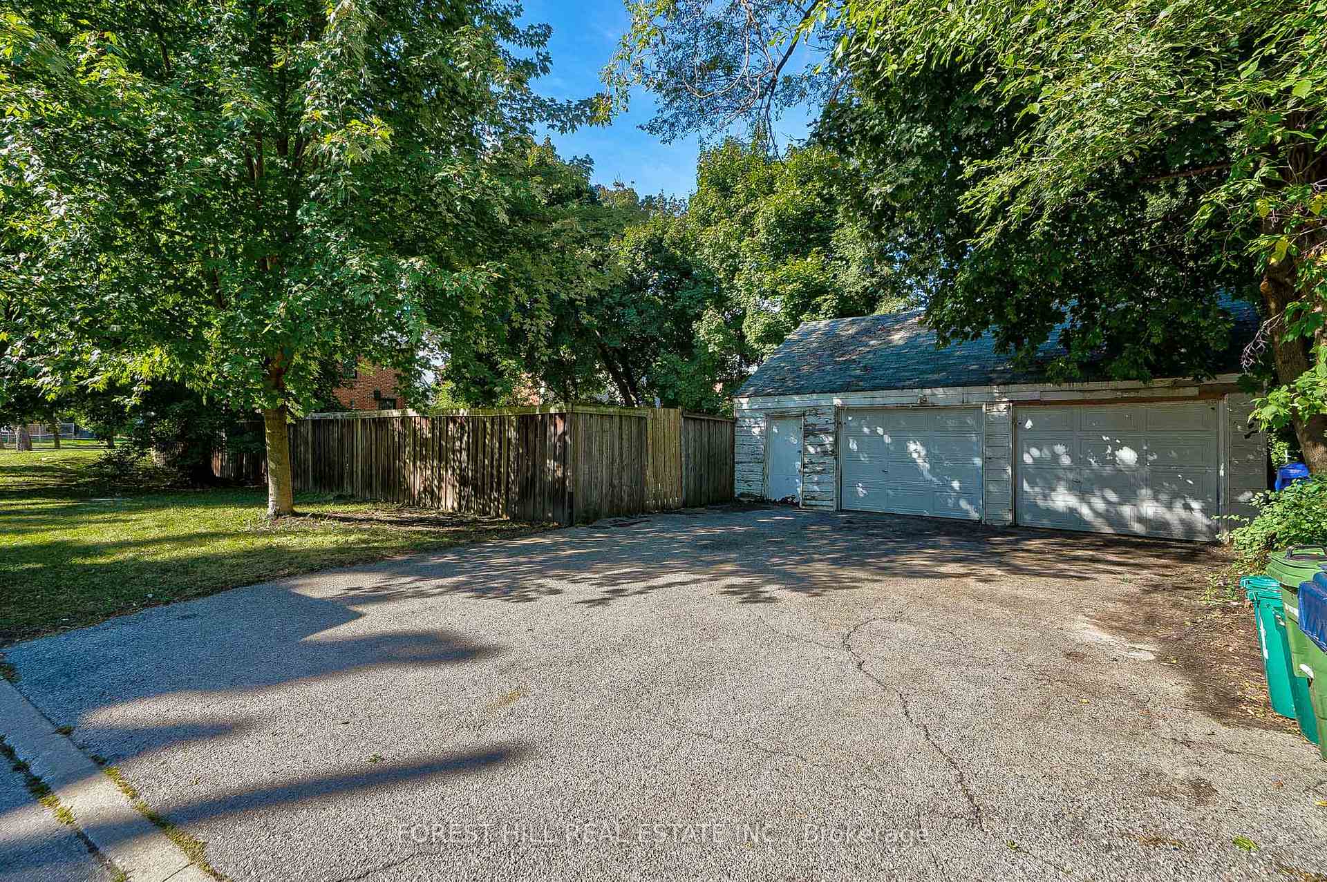 27 Westgate Boulevard