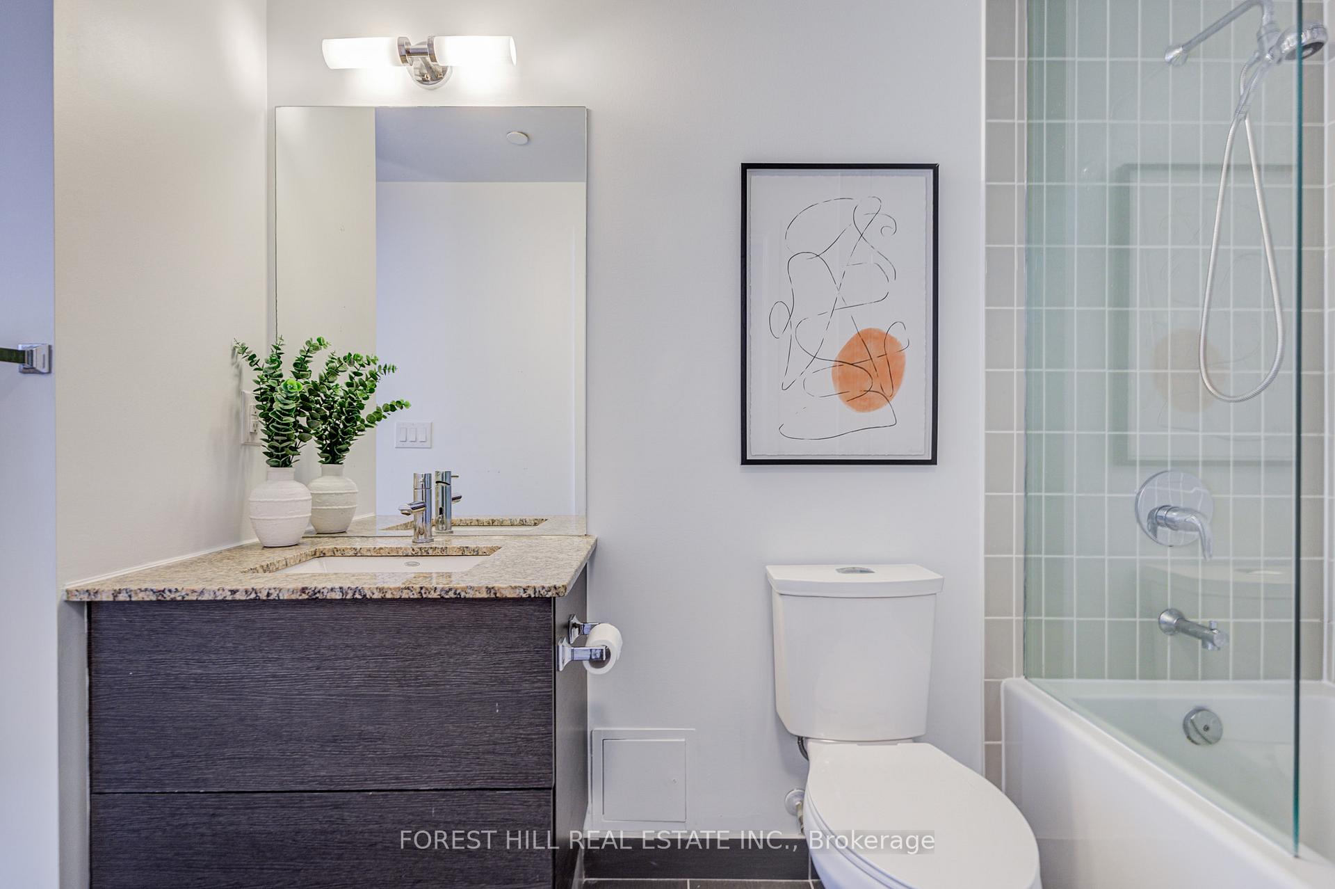 210 Simcoe Street 701