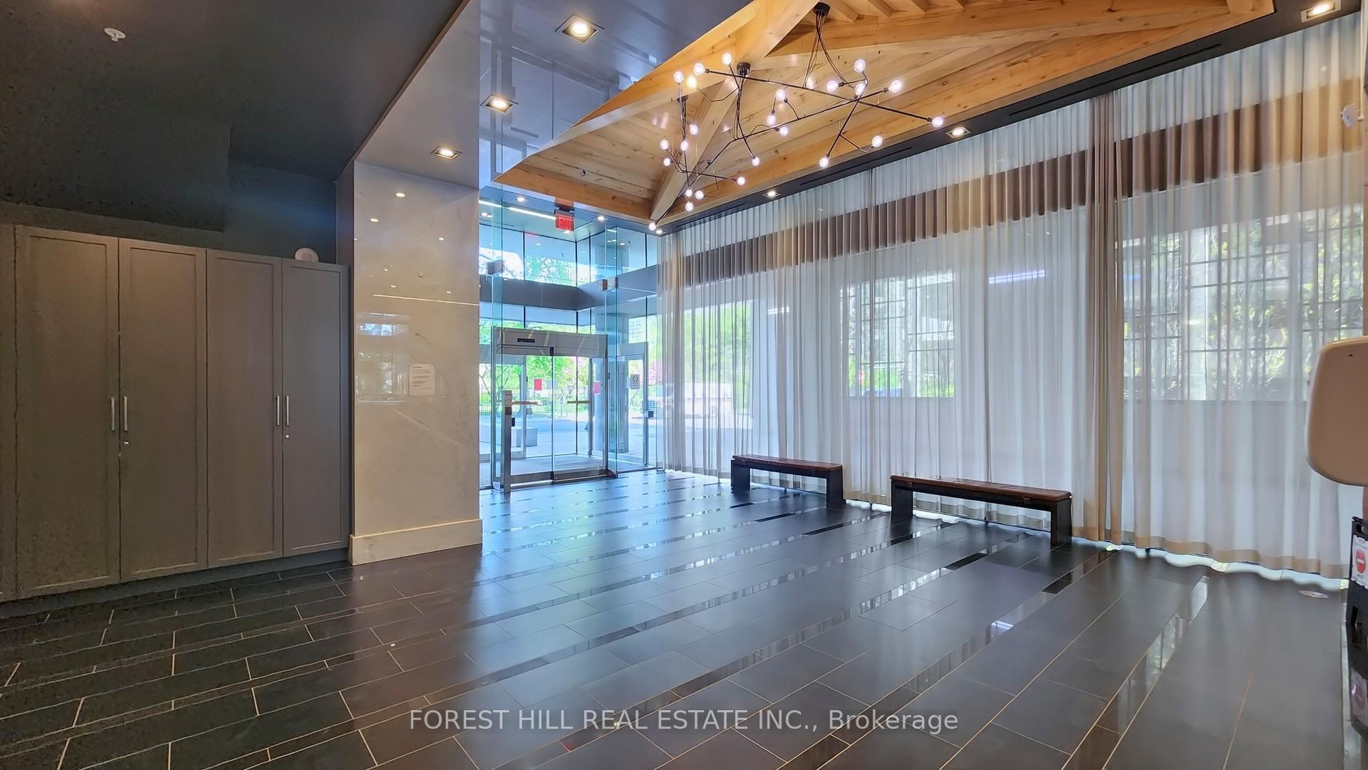 210 Simcoe Street 701