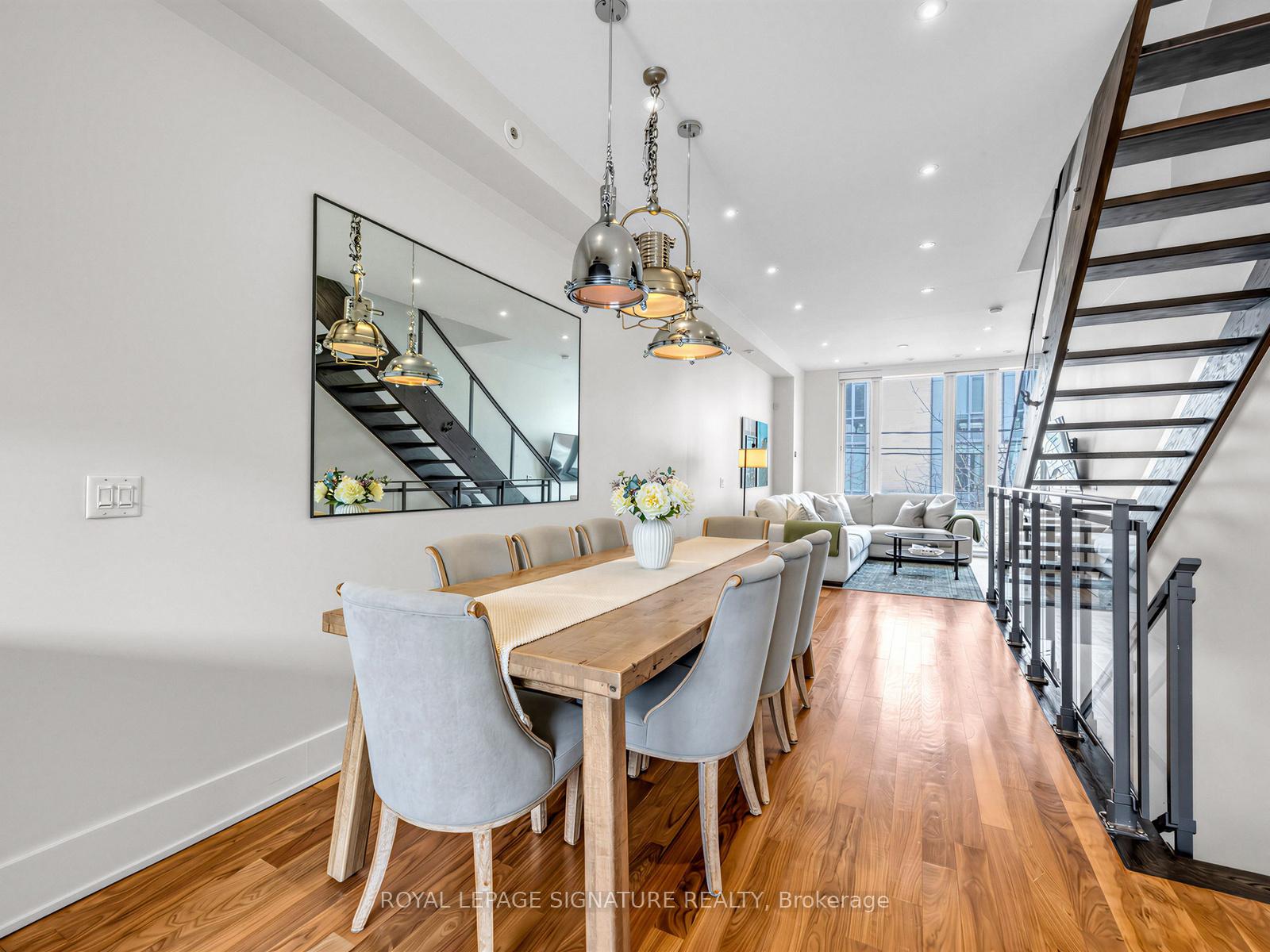 845 Richmond Street W