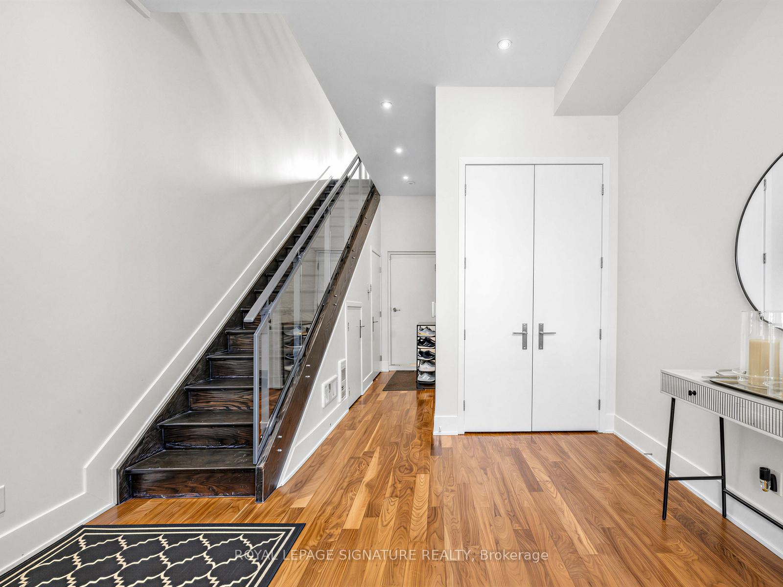 845 Richmond Street W