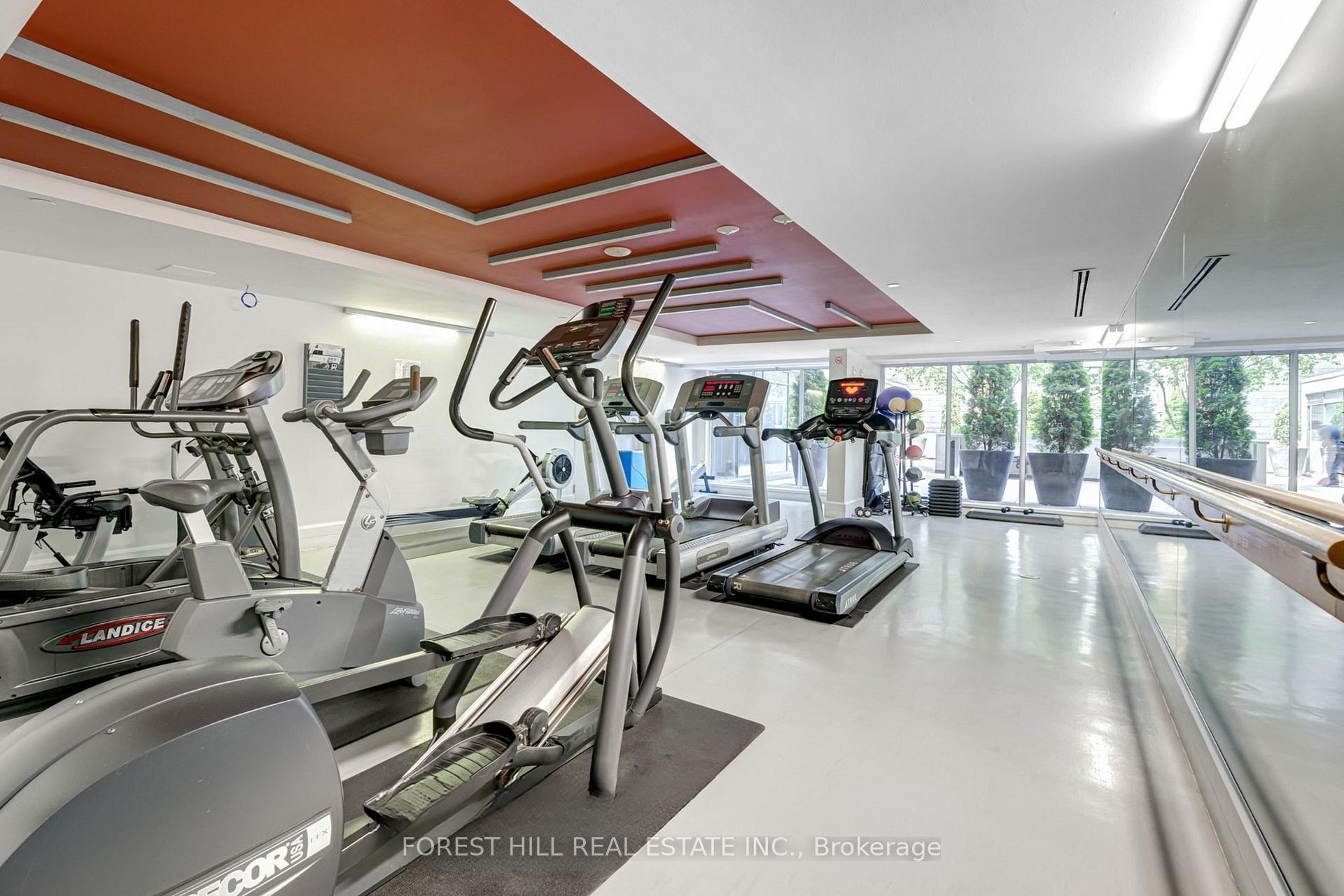 111 Elizabeth Street 917, Toronto Unit: 917