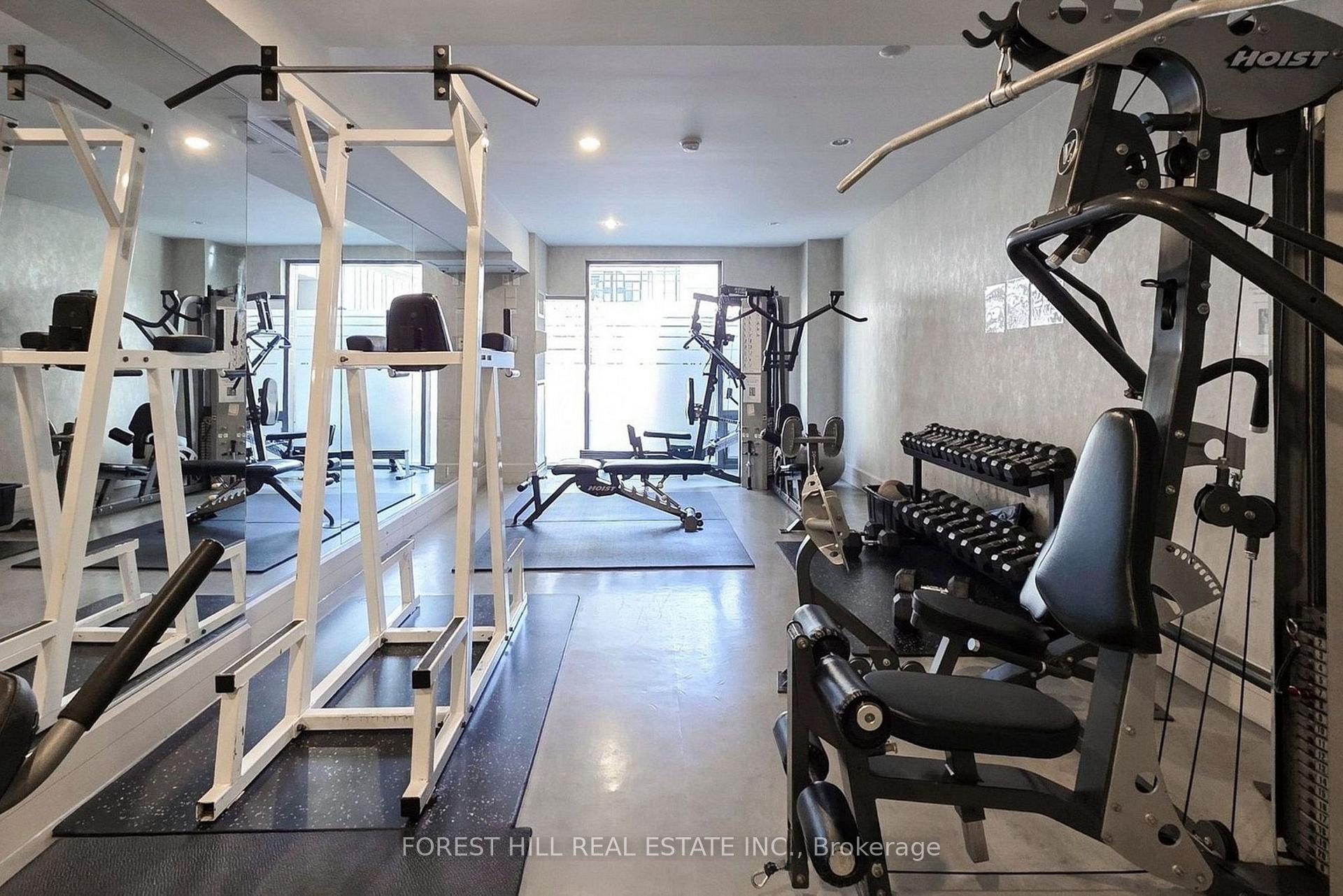 111 Elizabeth Street 917, Toronto Unit: 917