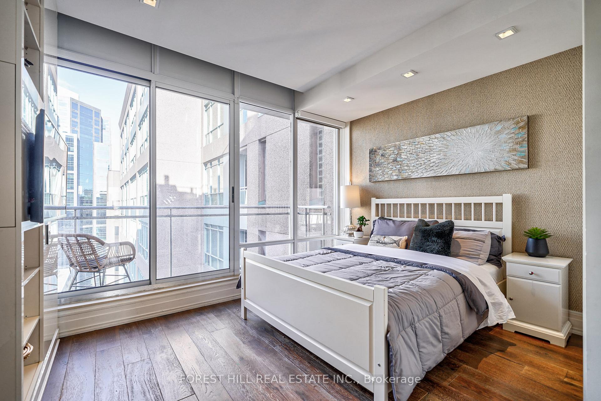 8 Colborne Street Ph2701, Toronto Unit: Ph2701