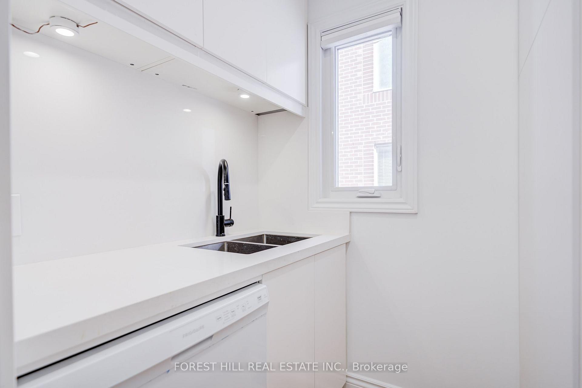 85 Vaughan Road 5, Toronto Unit: 5