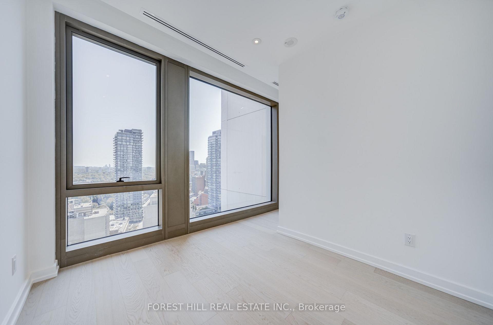 1315 BAY Street 2202, Toronto Unit: 2202