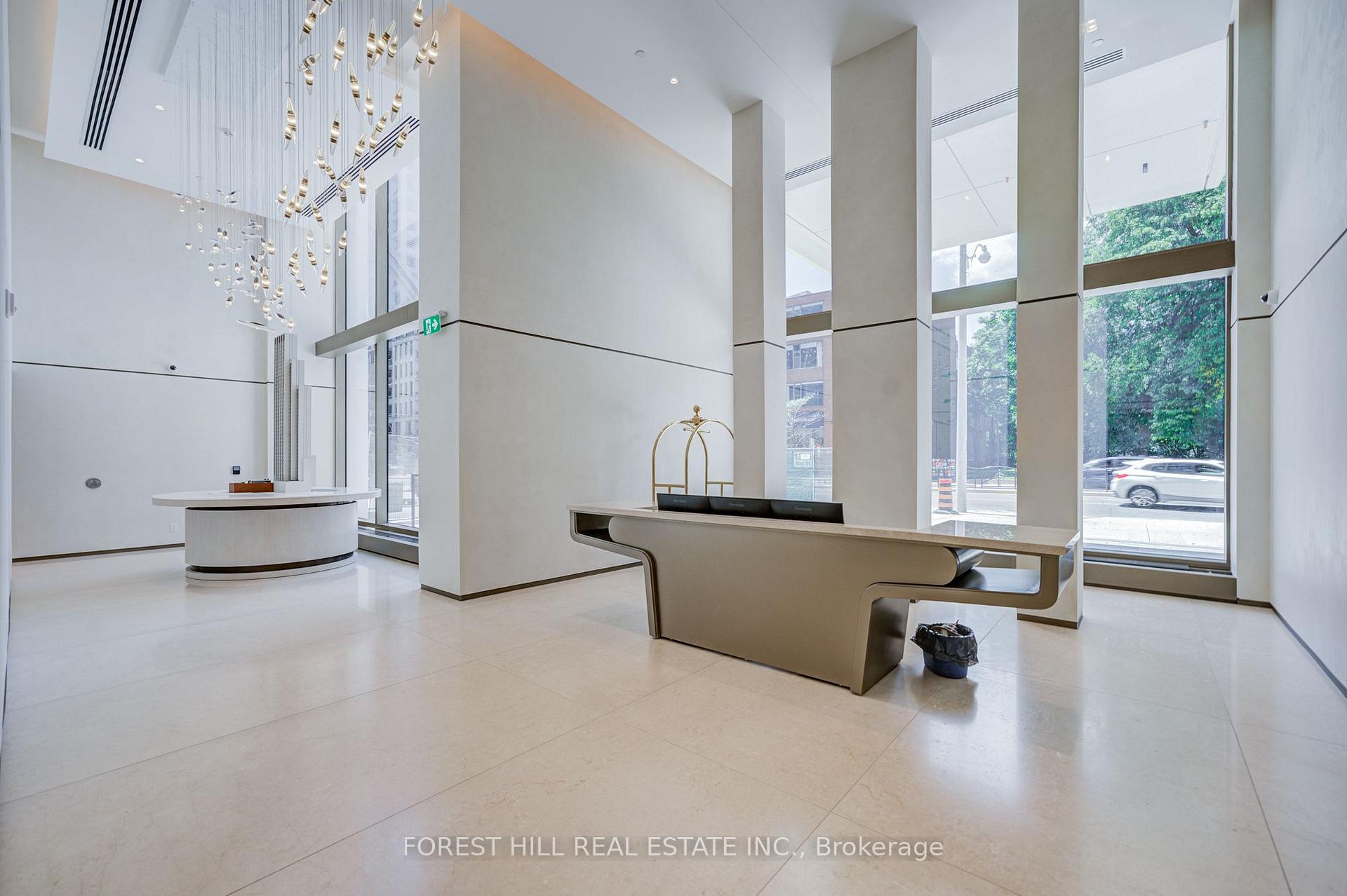 1315 BAY Street 2202, Toronto Unit: 2202