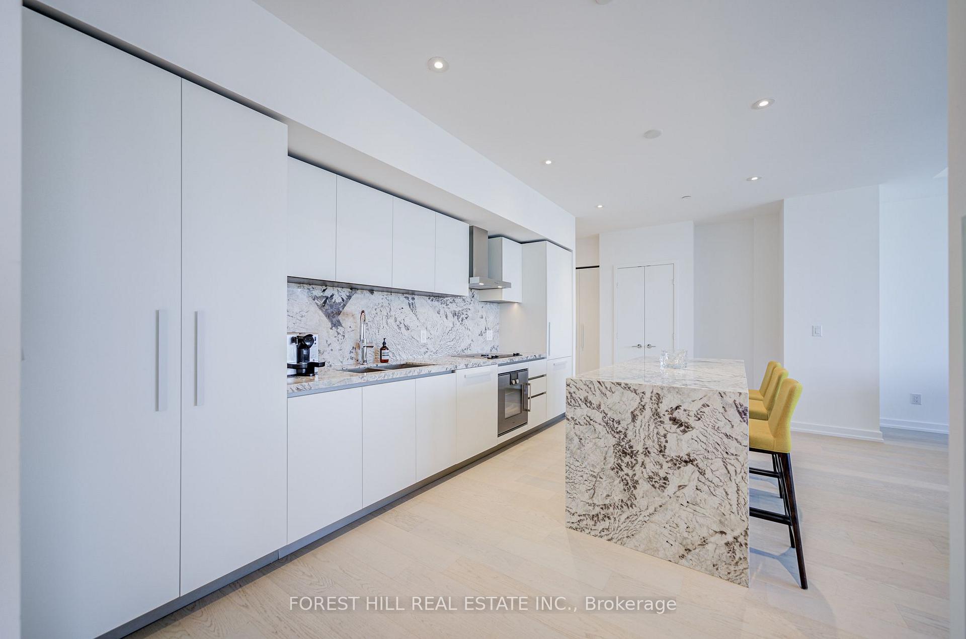 1315 BAY Street 2202, Toronto Unit: 2202