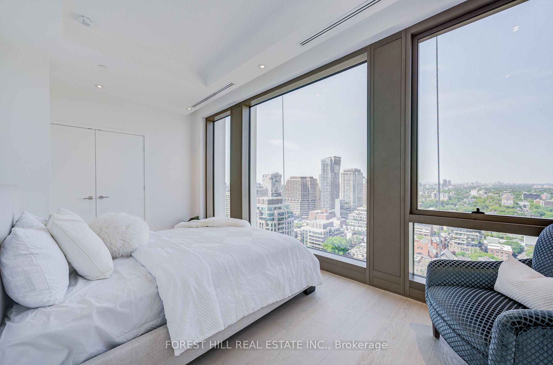1315 Bay Street 2202, Toronto Unit: 2202