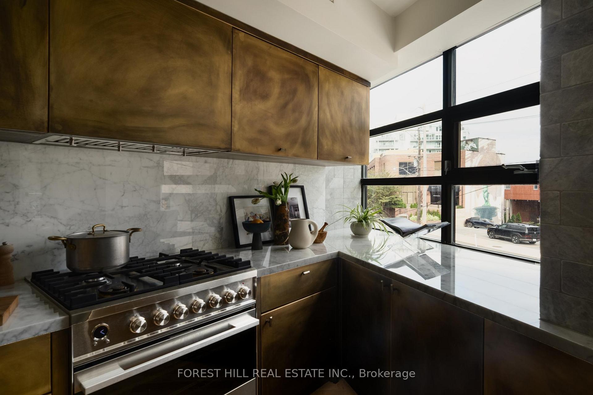 295 Davenport Road 205, Toronto Unit: 205