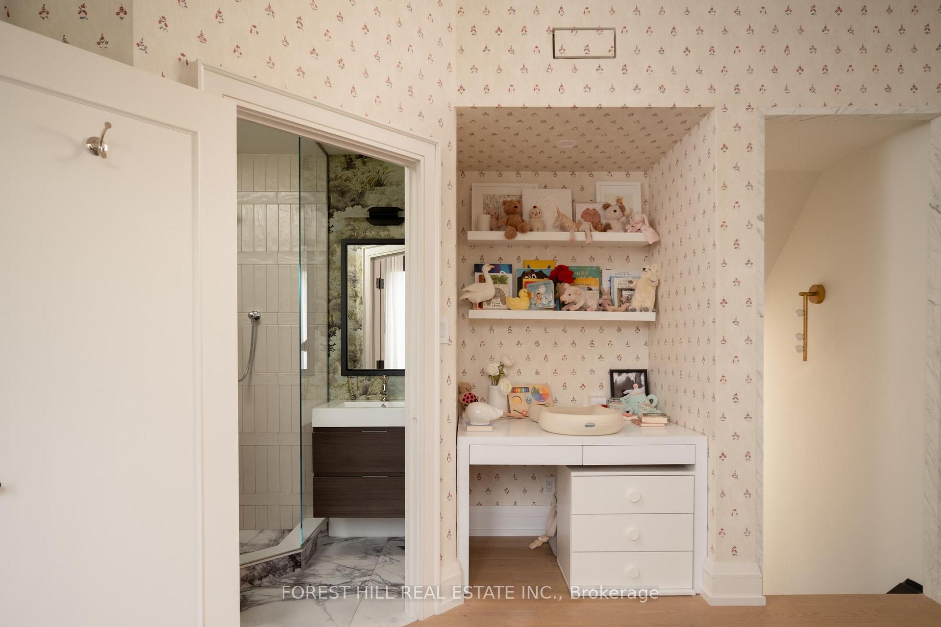 295 Davenport Road 205, Toronto Unit: 205