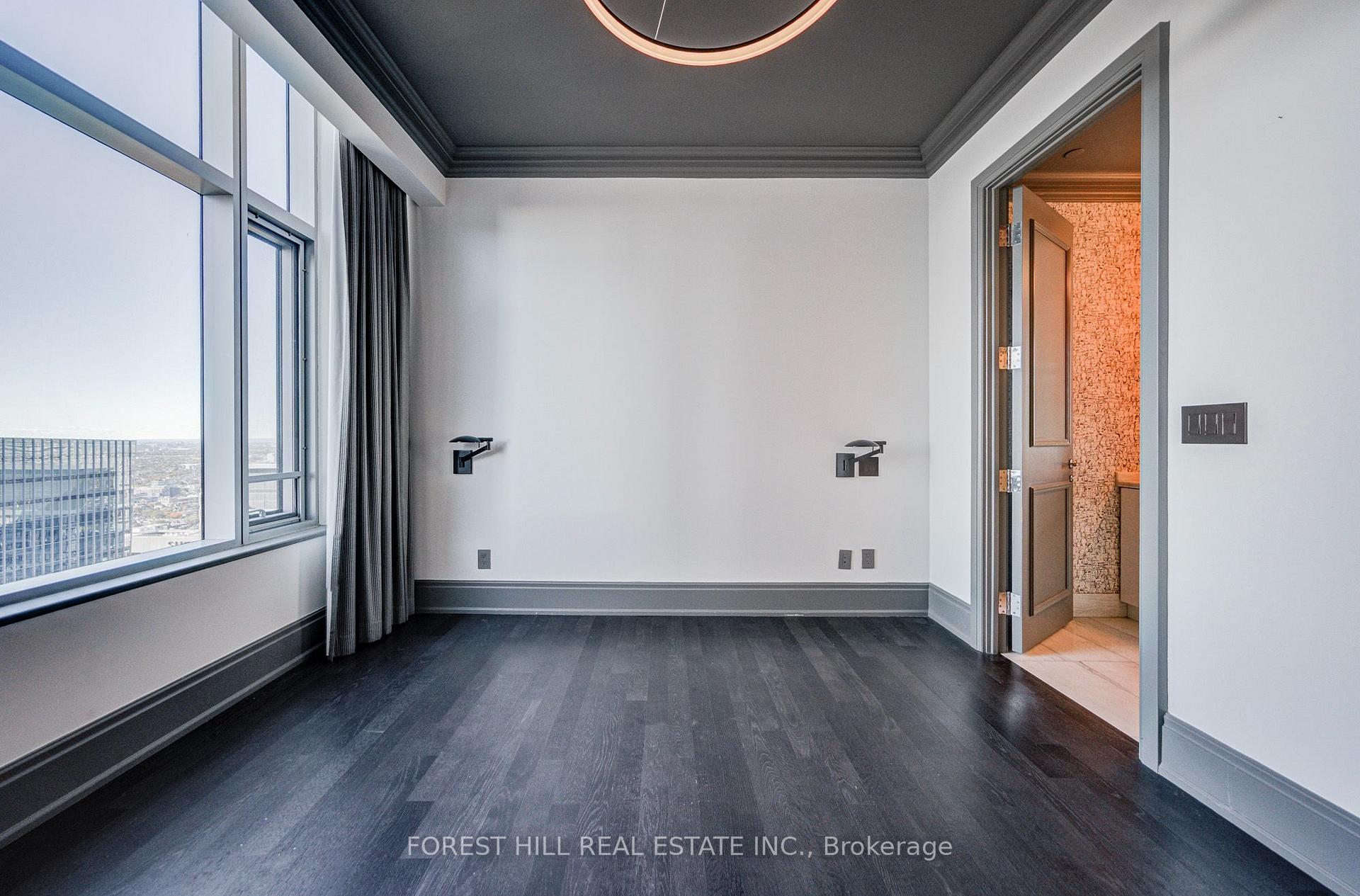 311 Bay Street 4805, Toronto Unit: 4805