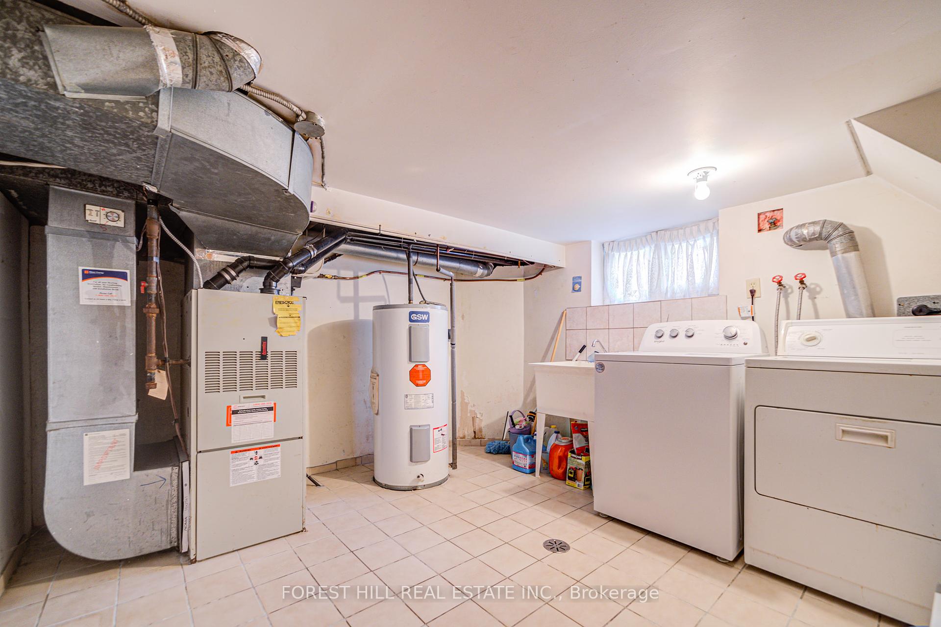 8 Norman Avenue, Toronto W03