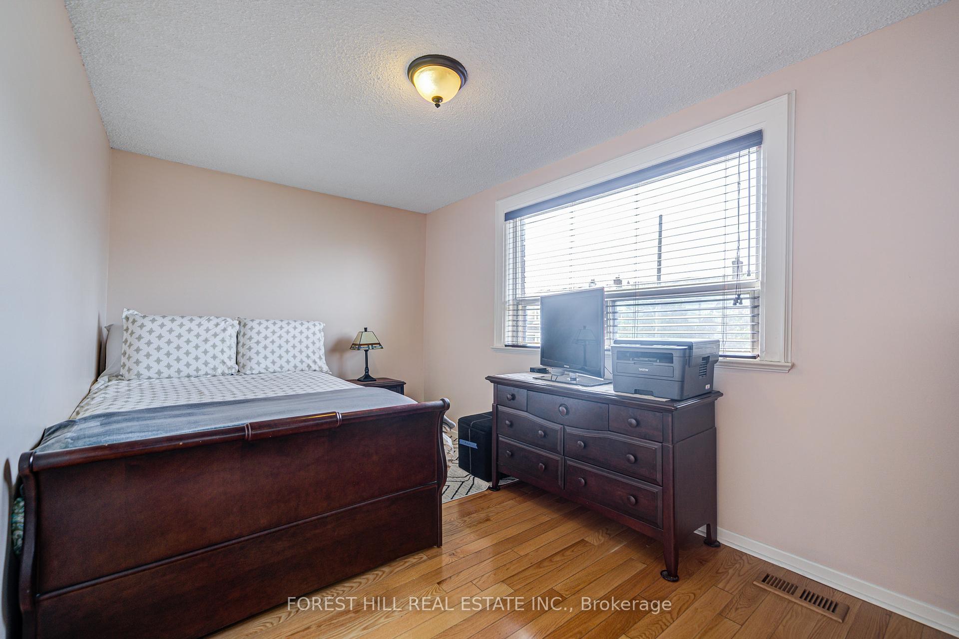 8 Norman Avenue, Toronto W03