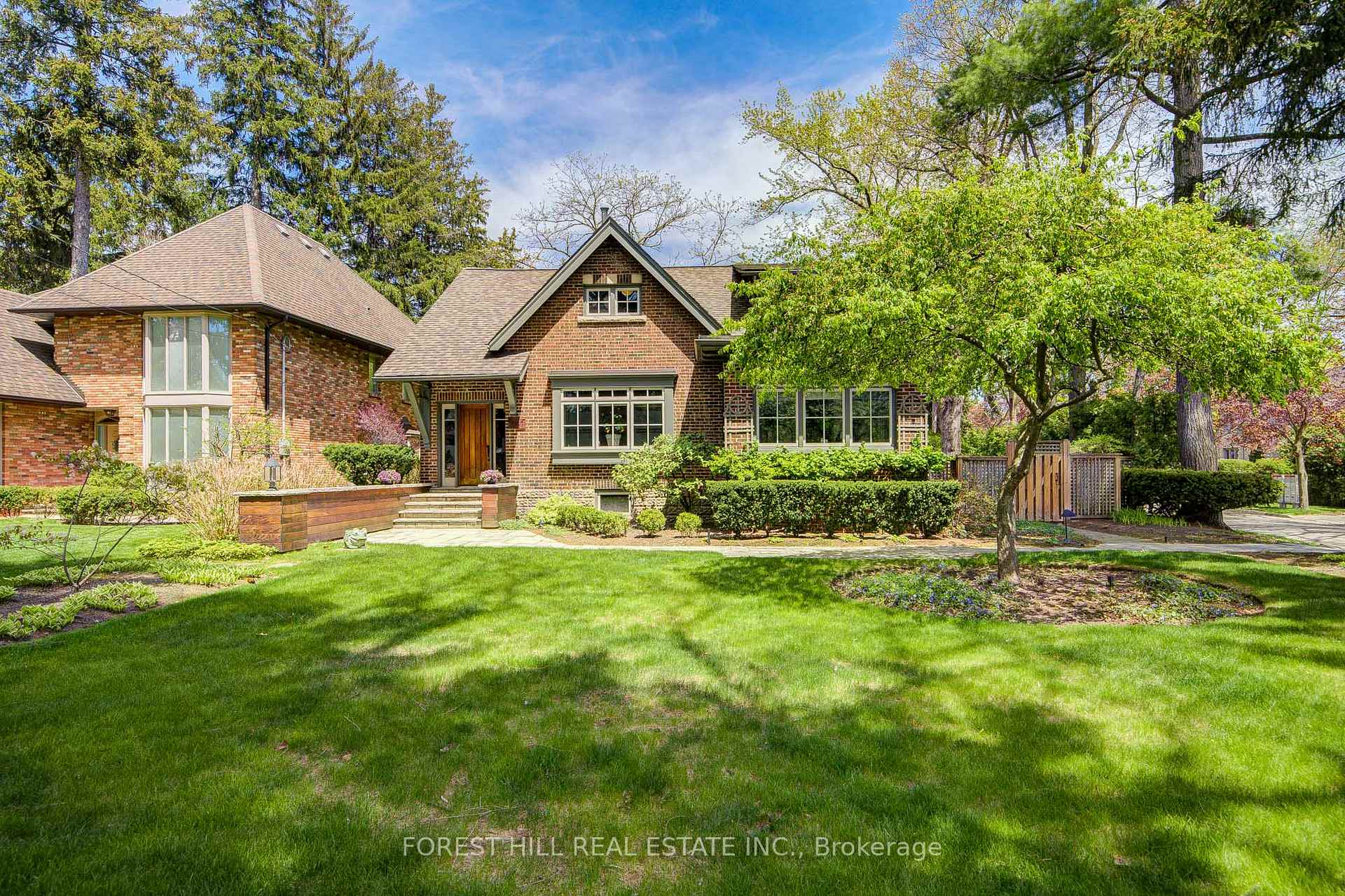 1381 Lorne Park Road