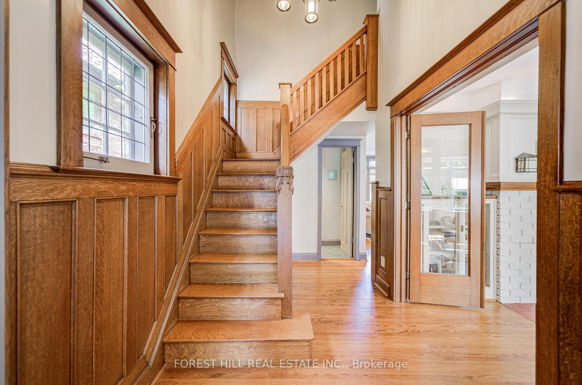 1381 Lorne Park Road