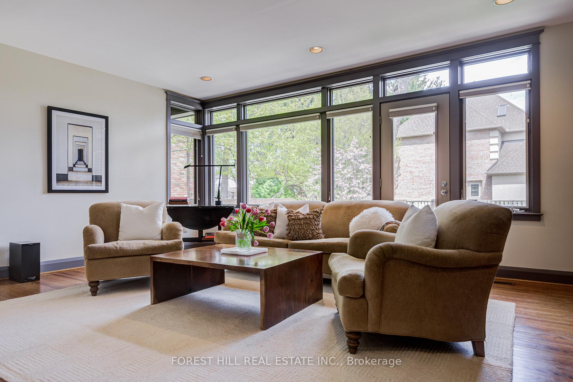 1381 Lorne Park Road