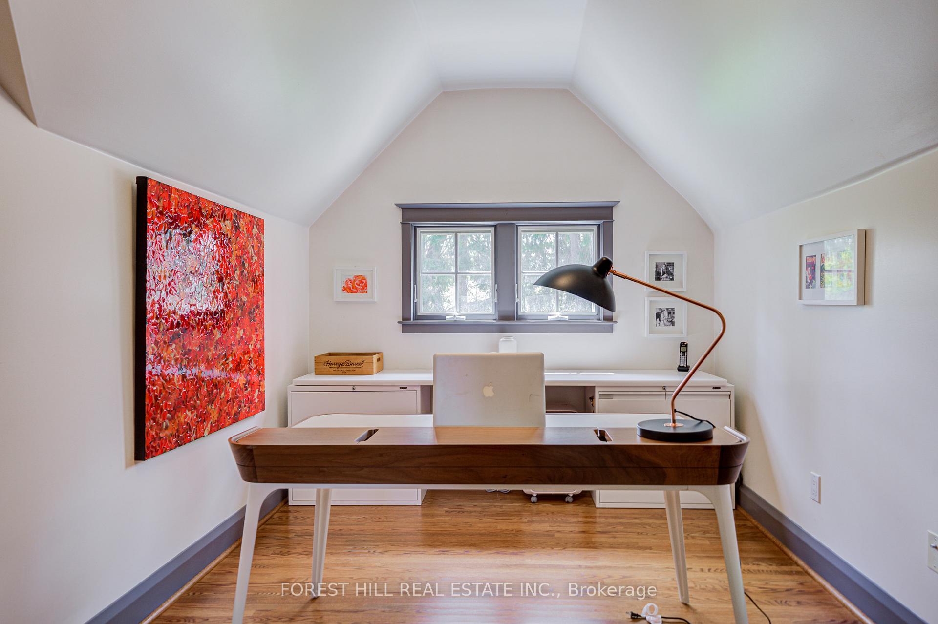 1381 Lorne Park Road