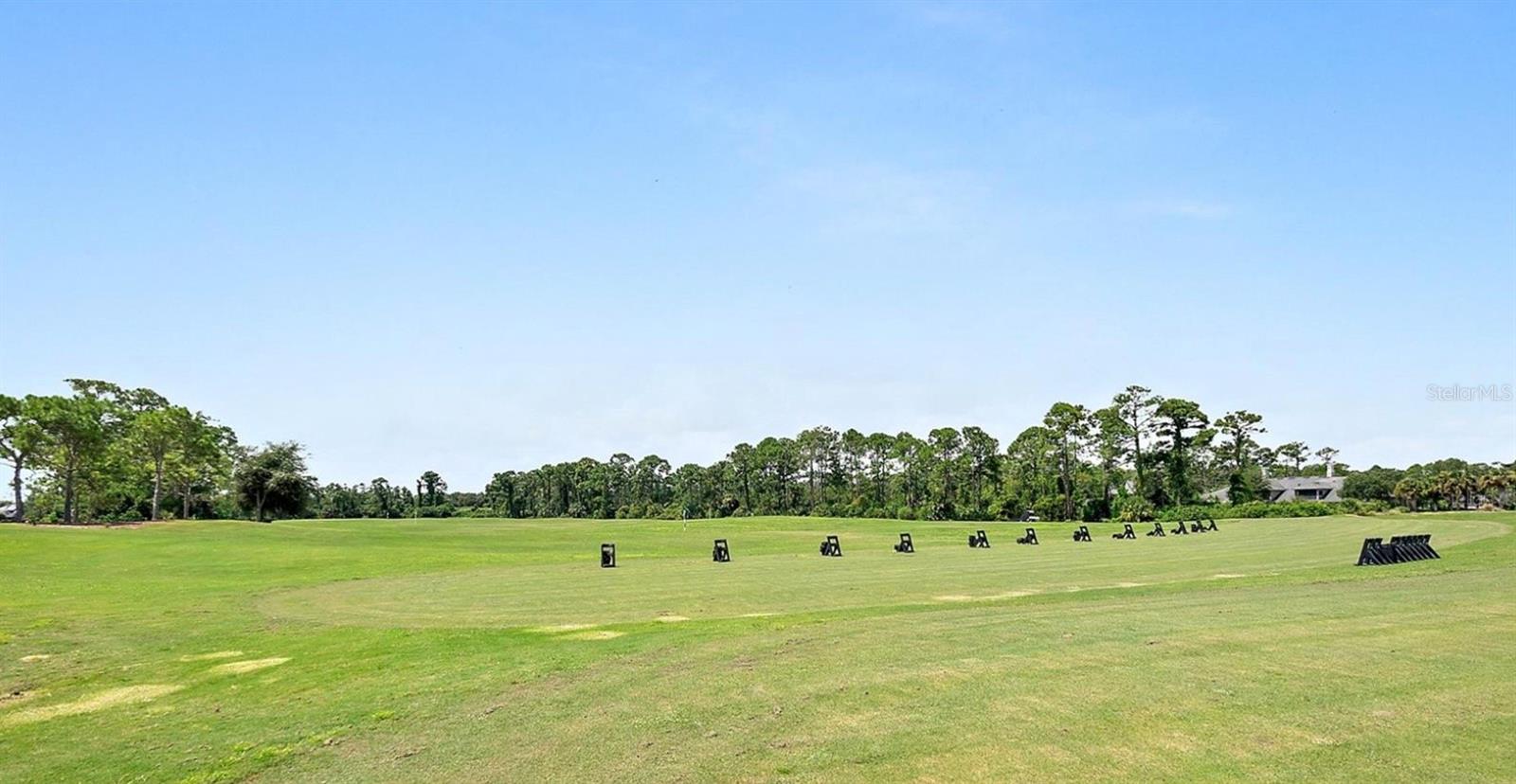 3 VILLAGE VIEW DR