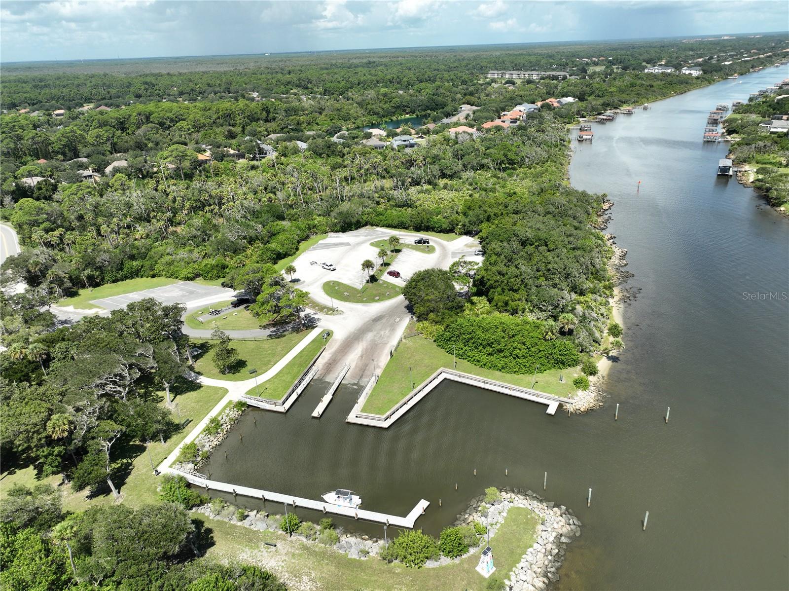 3 VILLAGE VIEW DR