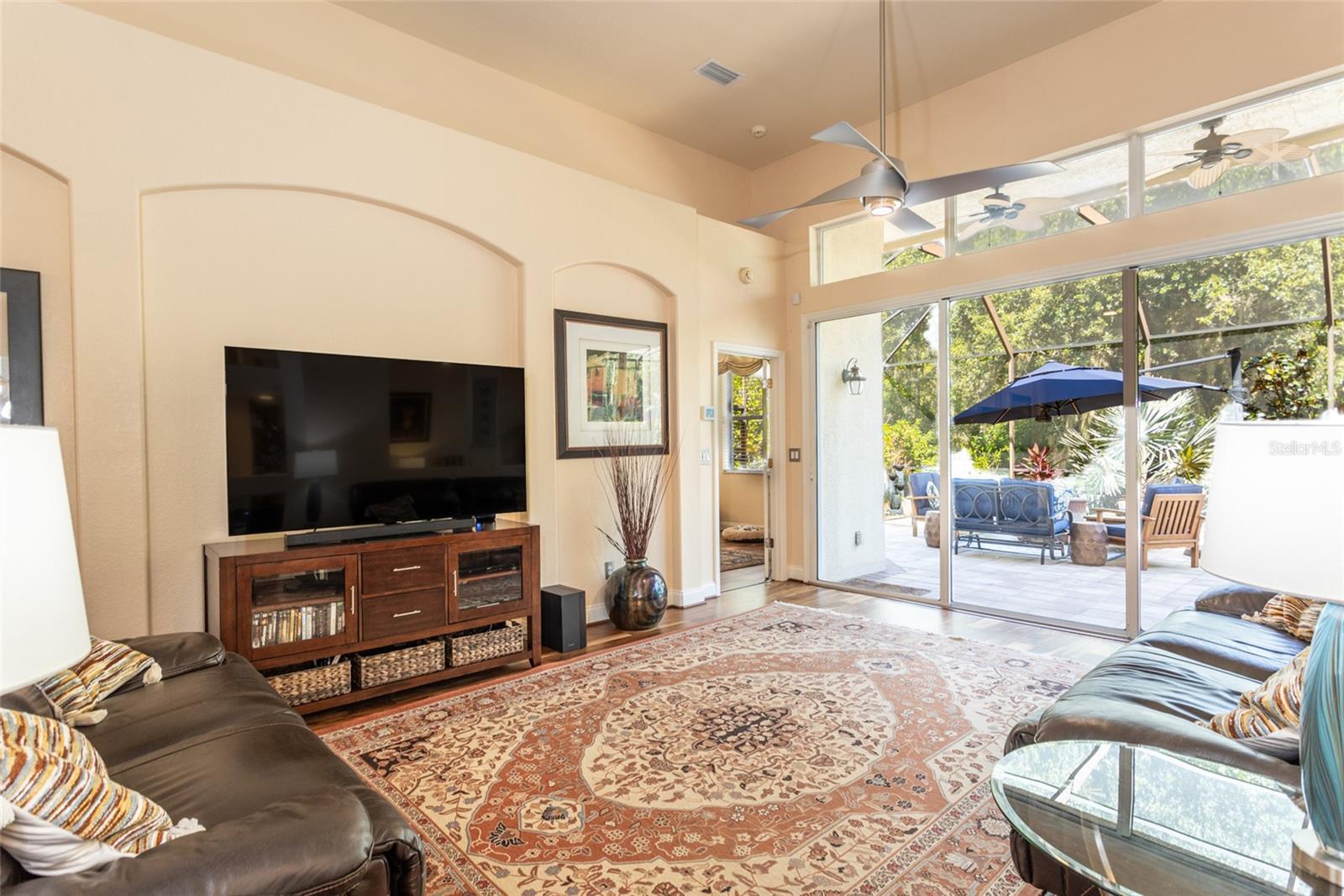 3 VILLAGE VIEW DR