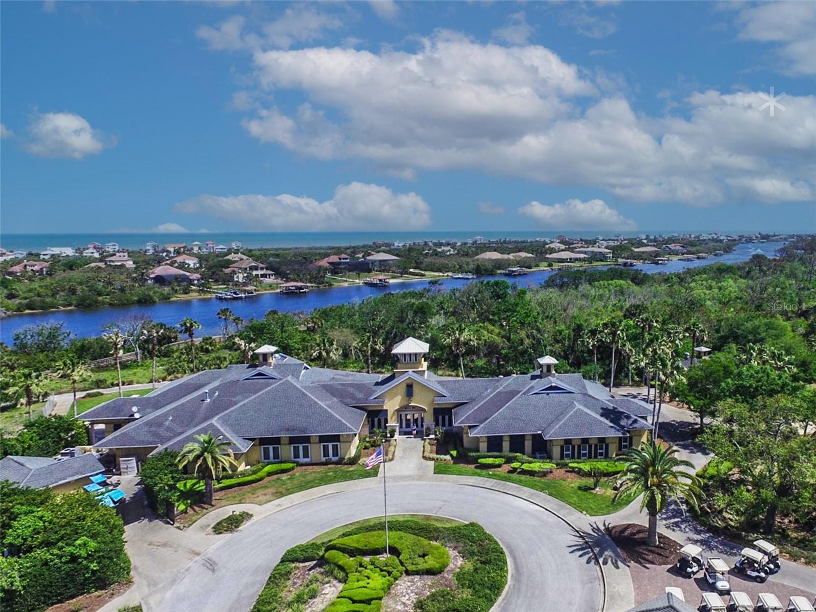 3 VILLAGE VIEW DR