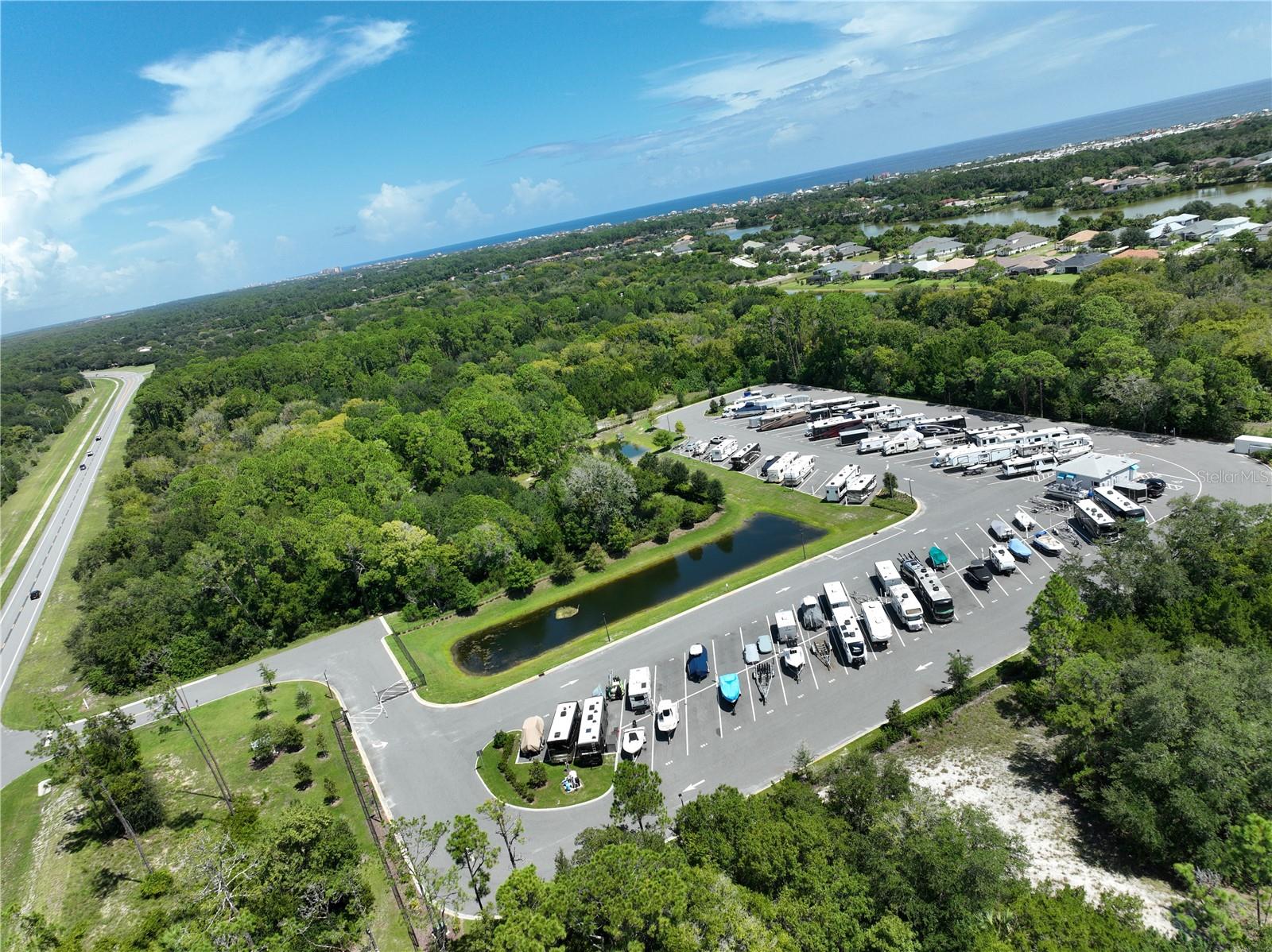 3 VILLAGE VIEW DR