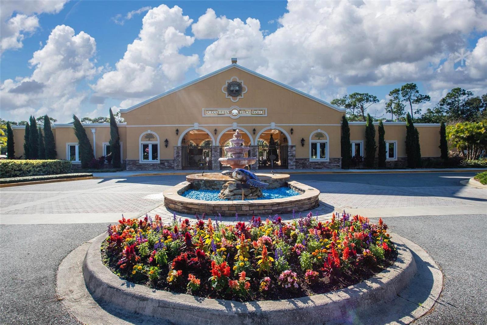 3 VILLAGE VIEW DR