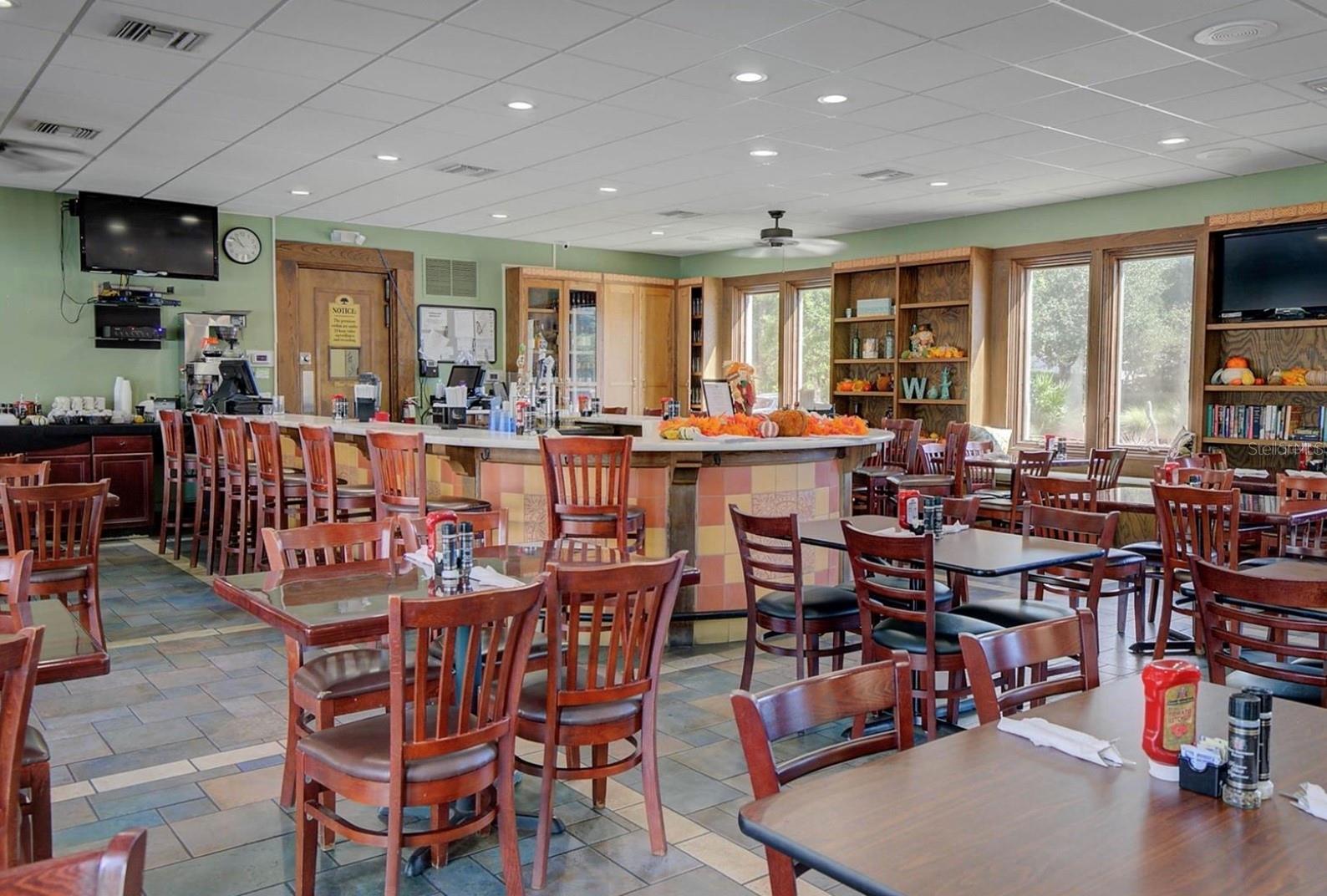 3 VILLAGE VIEW DR