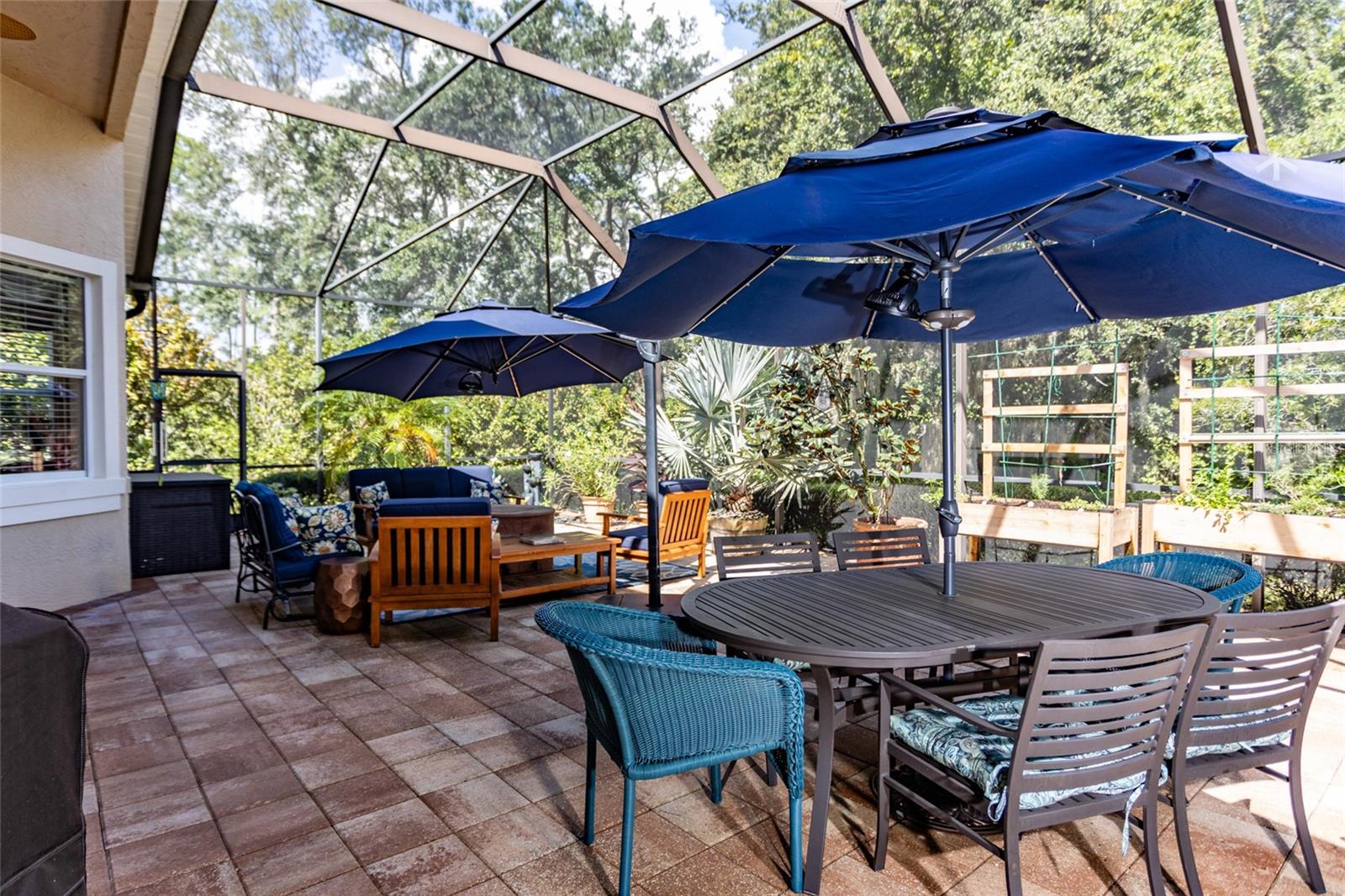 3 VILLAGE VIEW DR