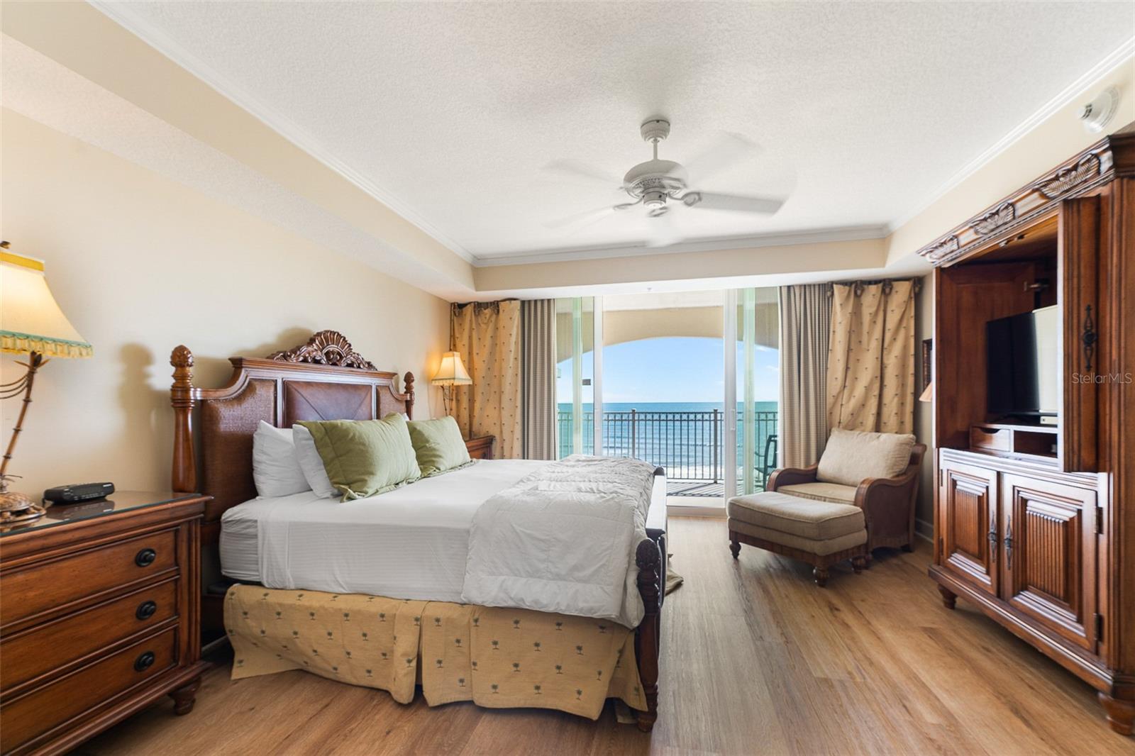 200 OCEAN CREST UNIT 1012 DR