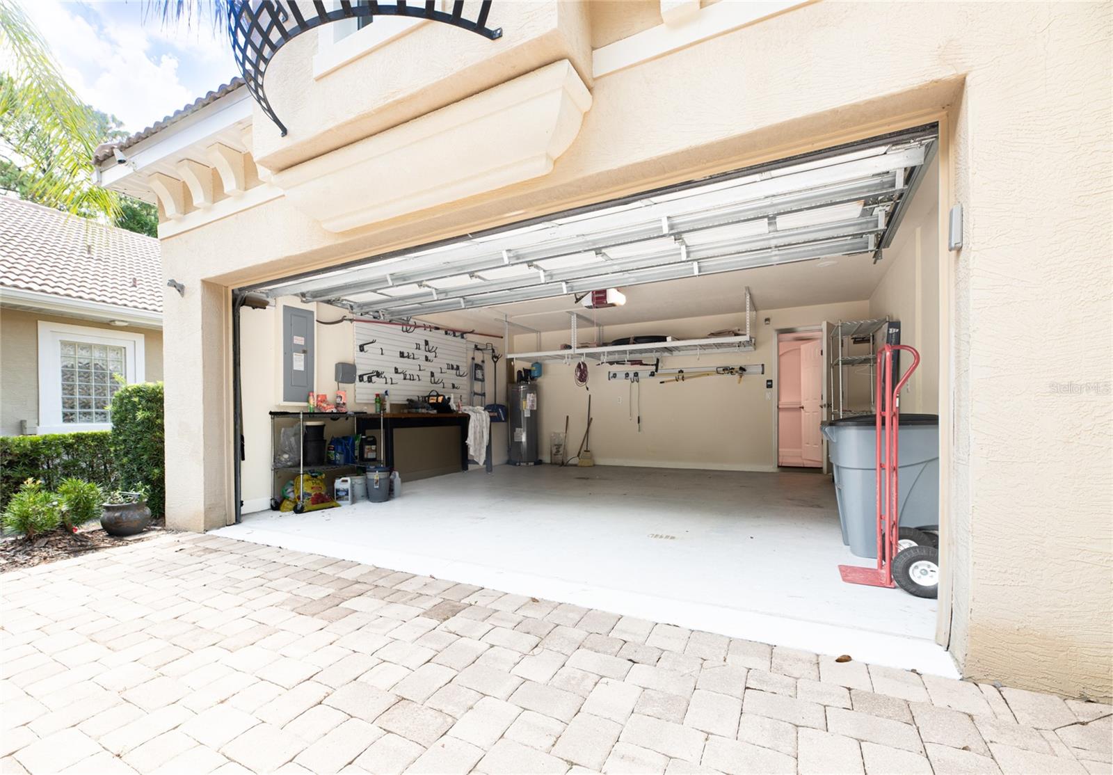 3 VILLAGE VIEW DR