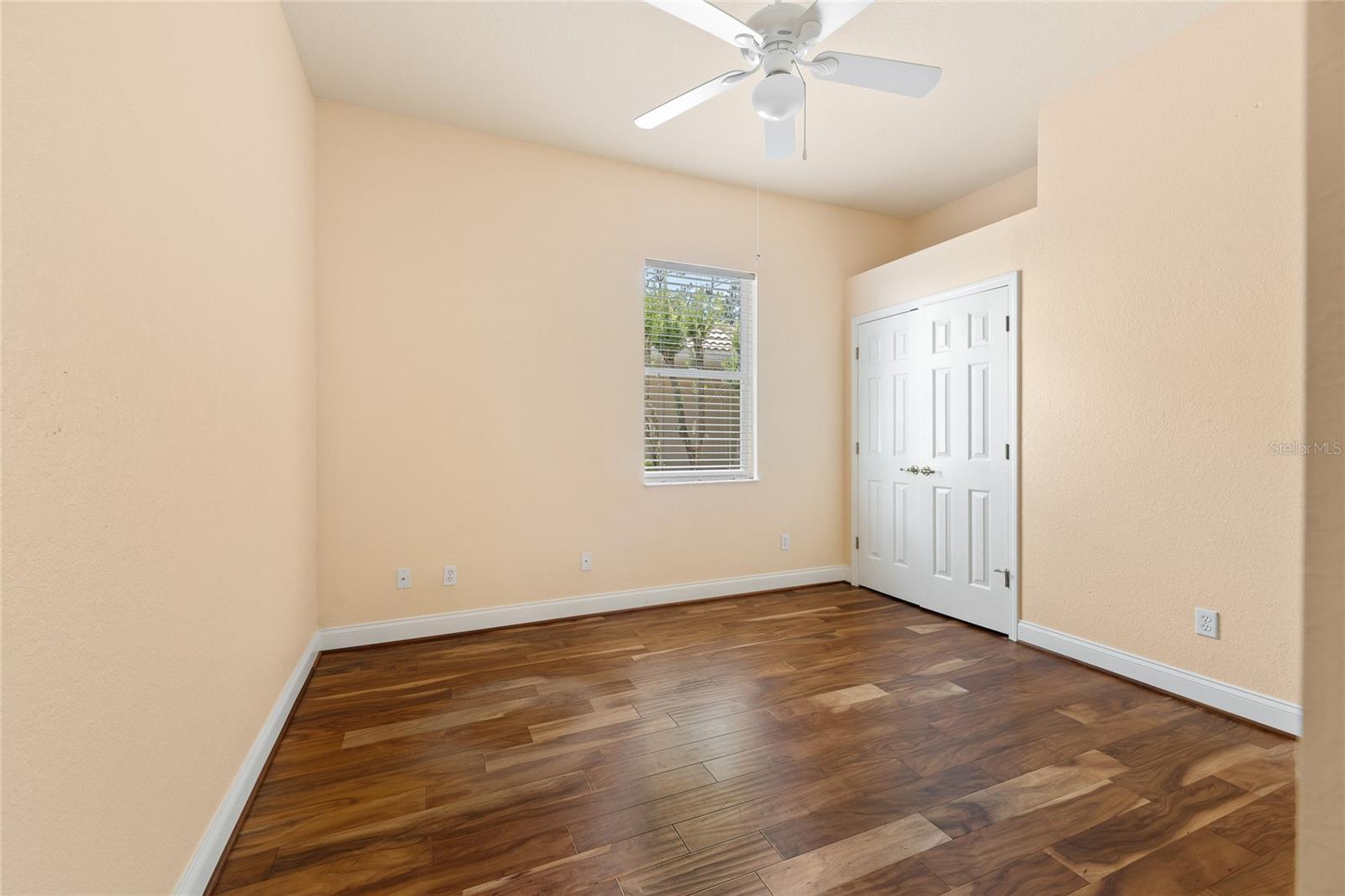 3 VILLAGE VIEW DR