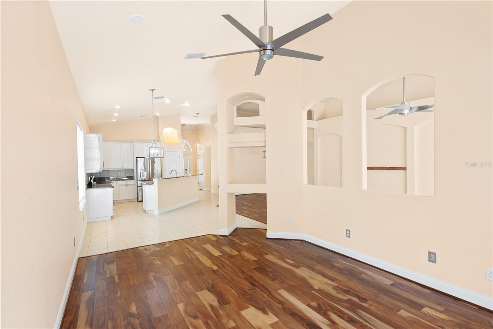 3 VILLAGE VIEW DR