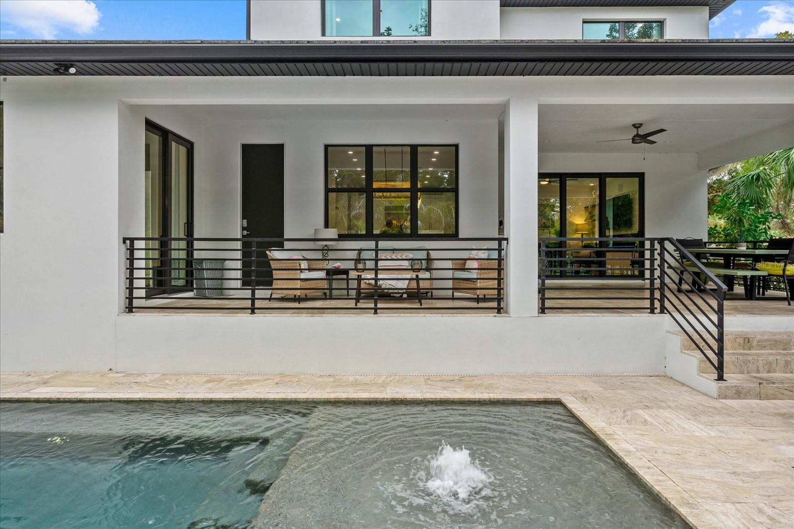 577 VENICE LN