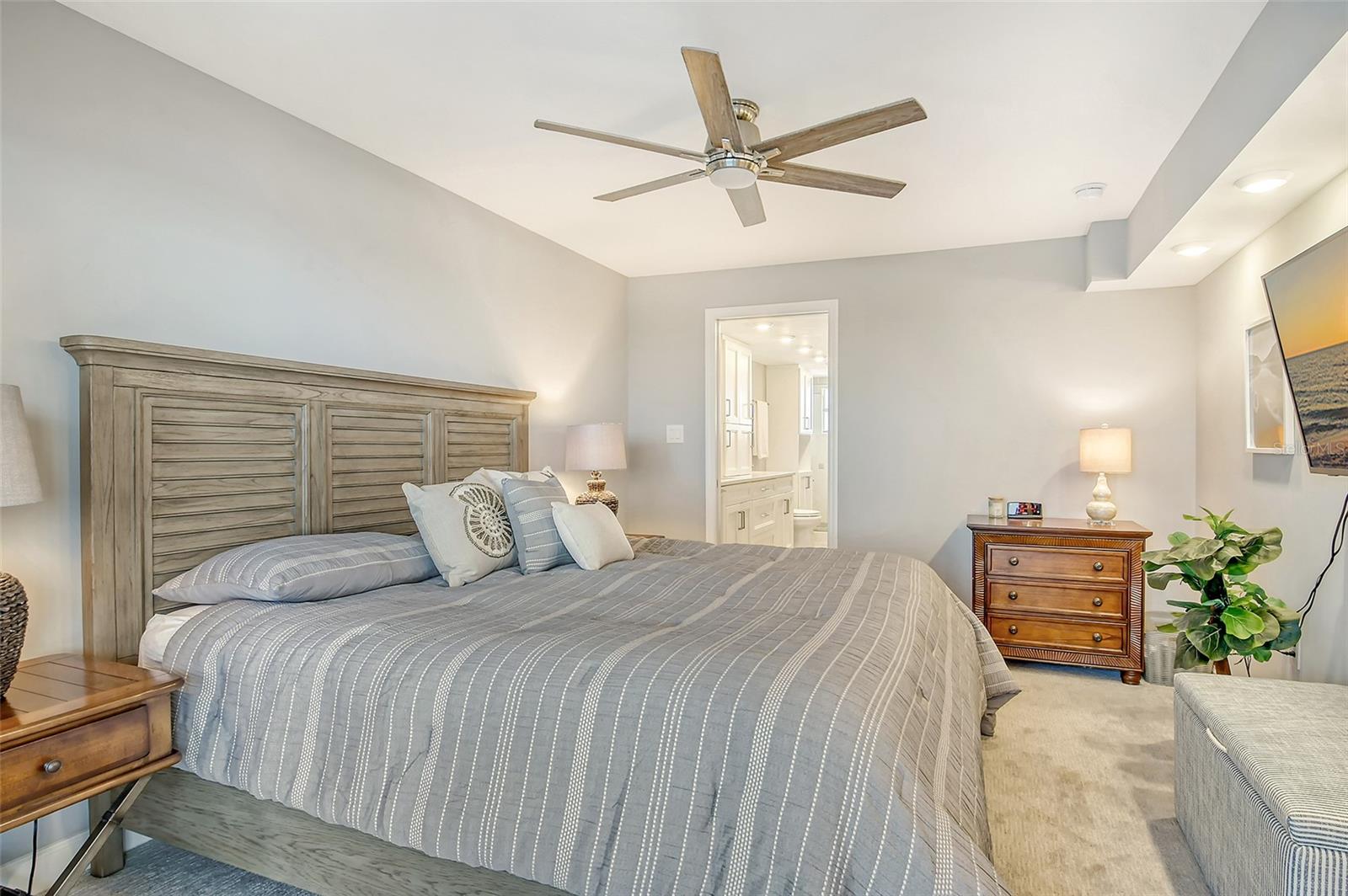 9393 MIDNIGHT PASS RD #503