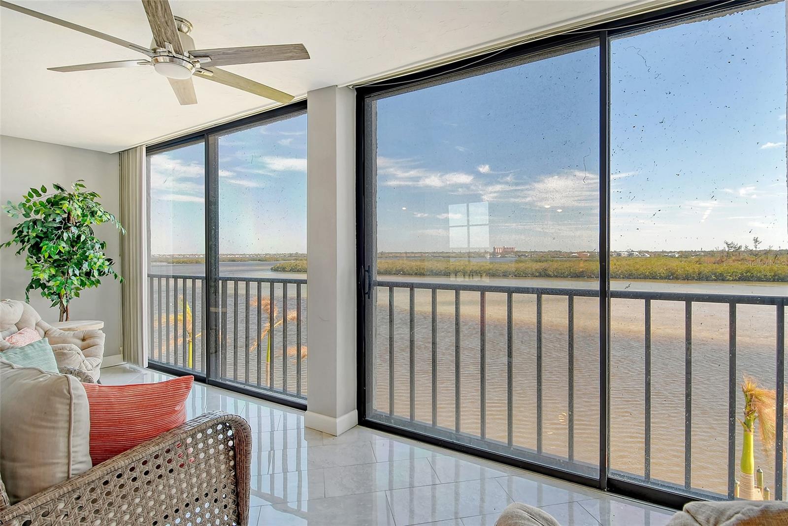 9393 MIDNIGHT PASS RD #503