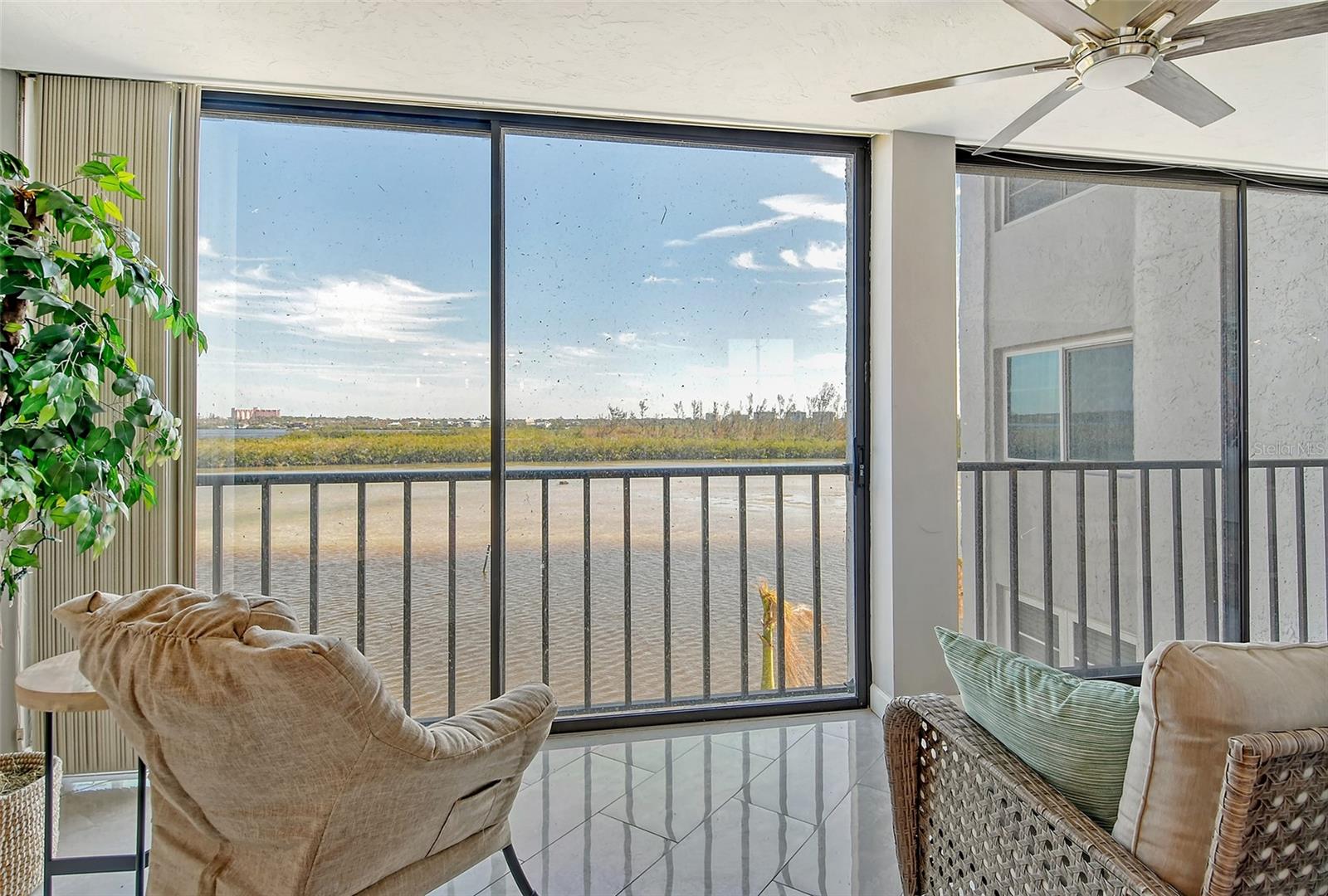 9393 MIDNIGHT PASS RD #503