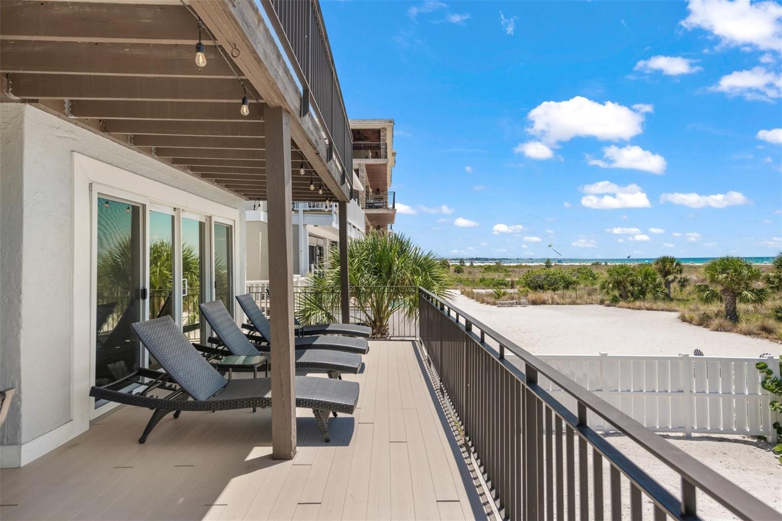 600/602 BEACH RD #1 & 2