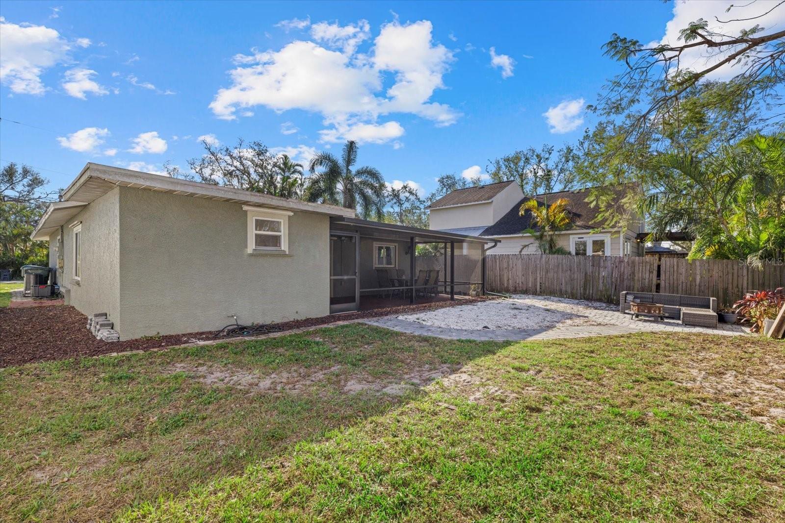 4464 GALLUP AVE