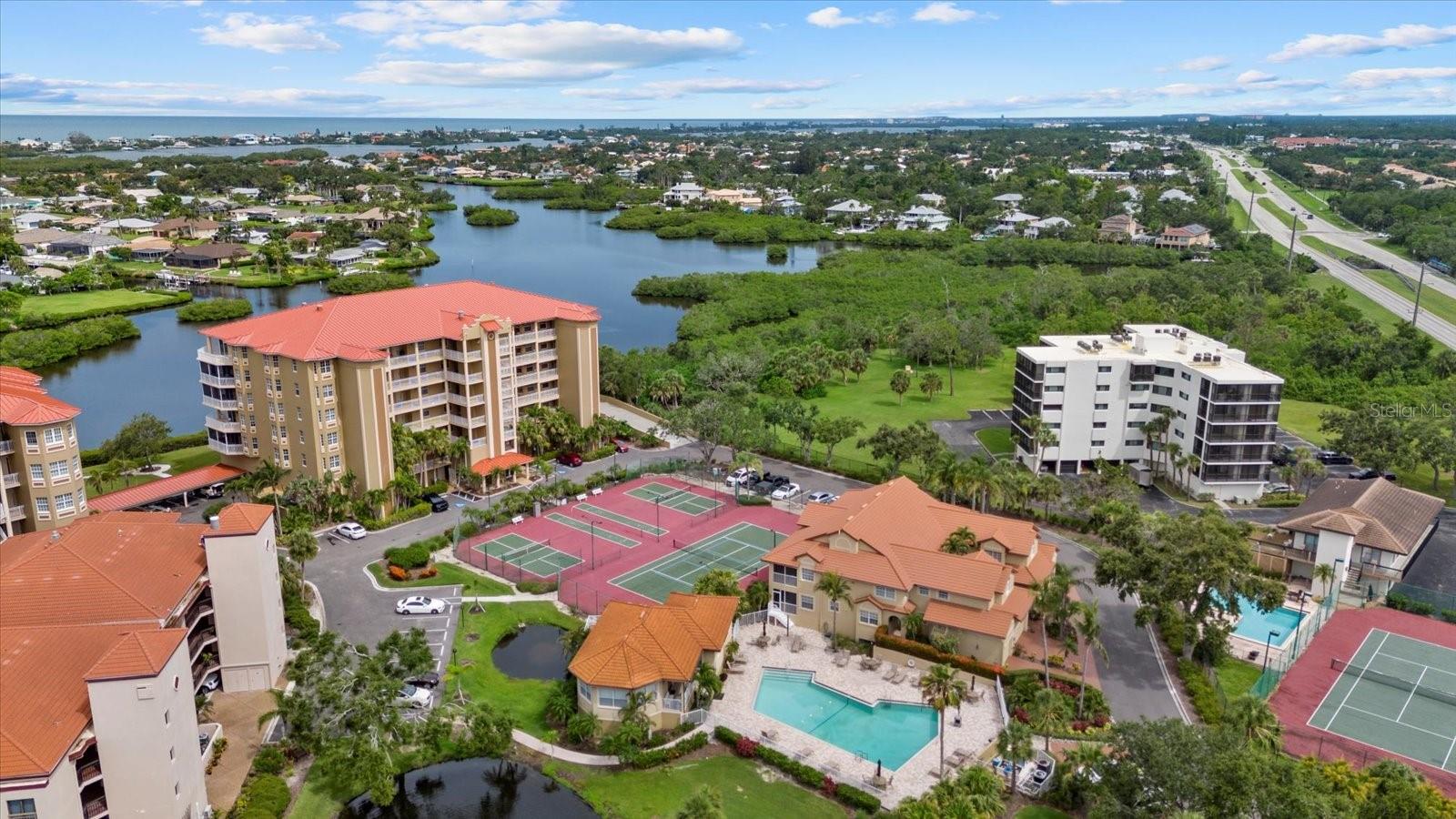 5100 JESSIE HARBOR DR #701