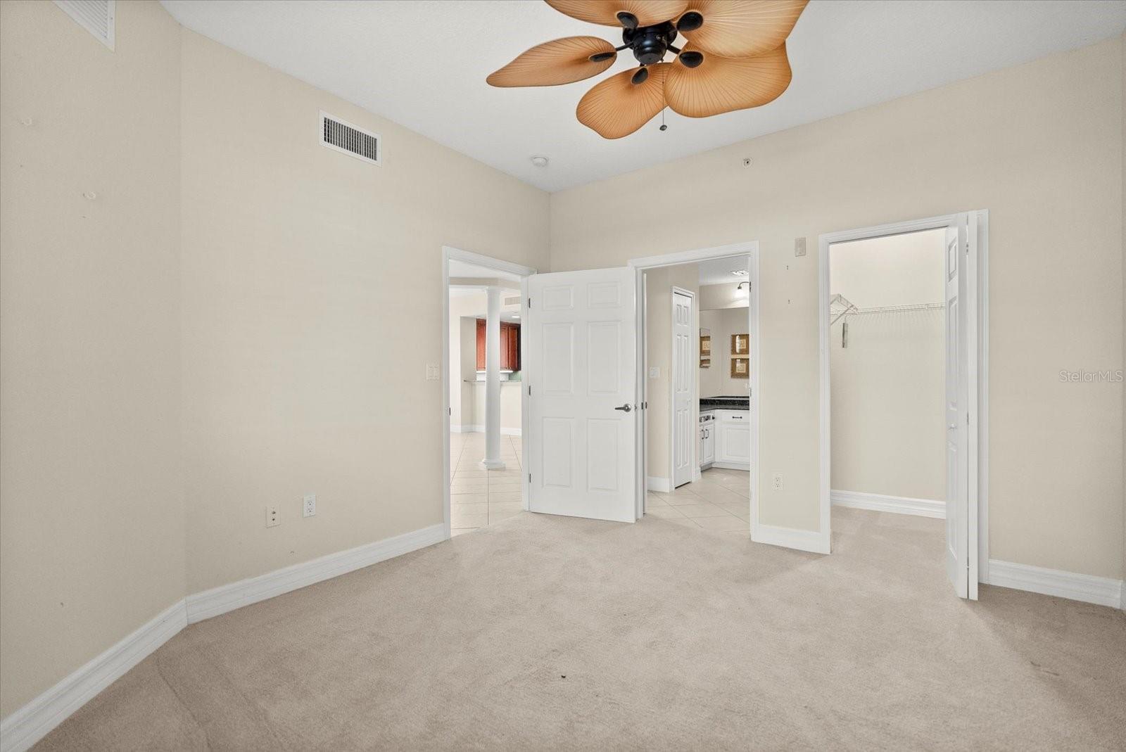 5100 JESSIE HARBOR DR #701