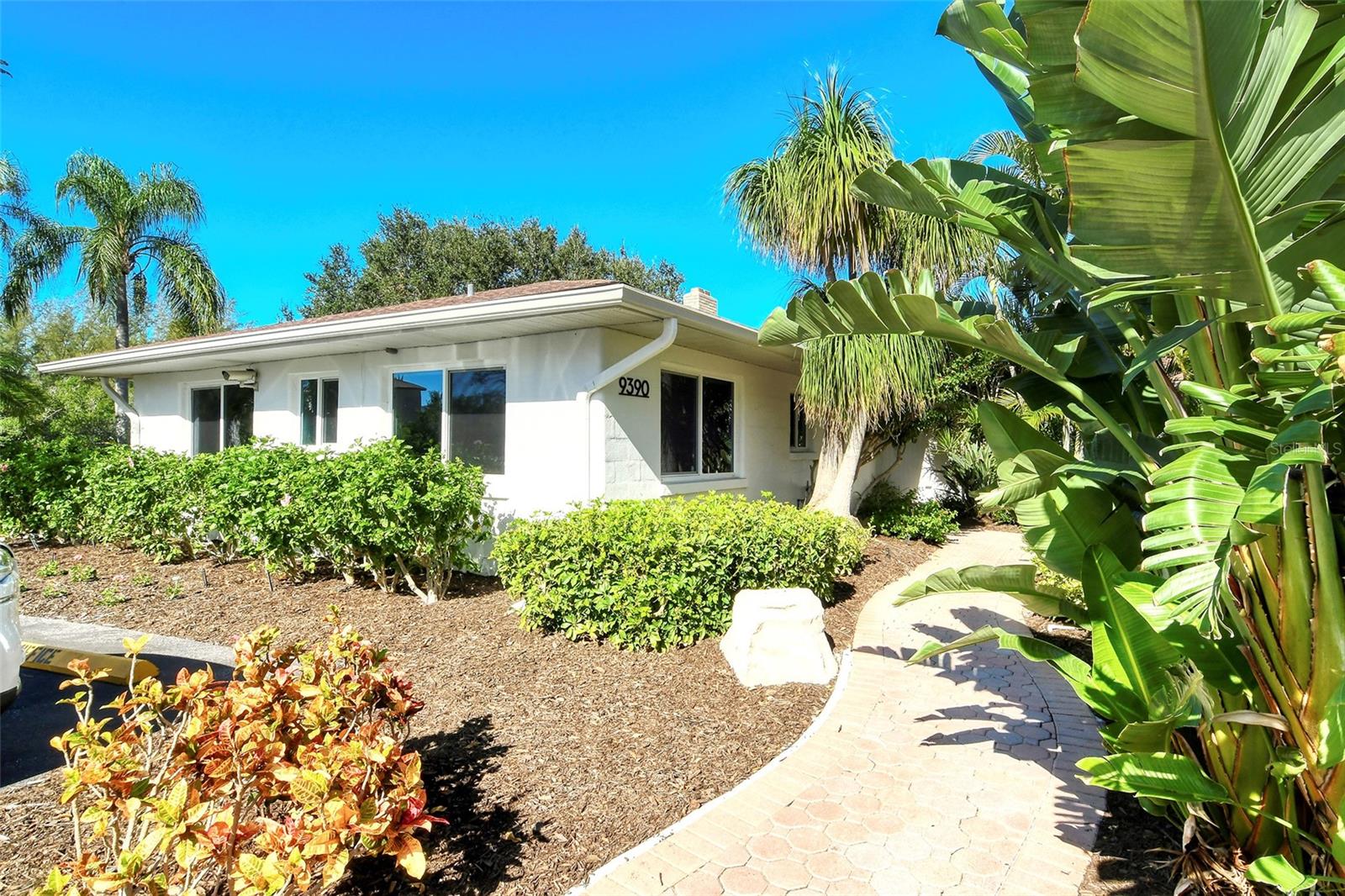9393 MIDNIGHT PASS RD #302