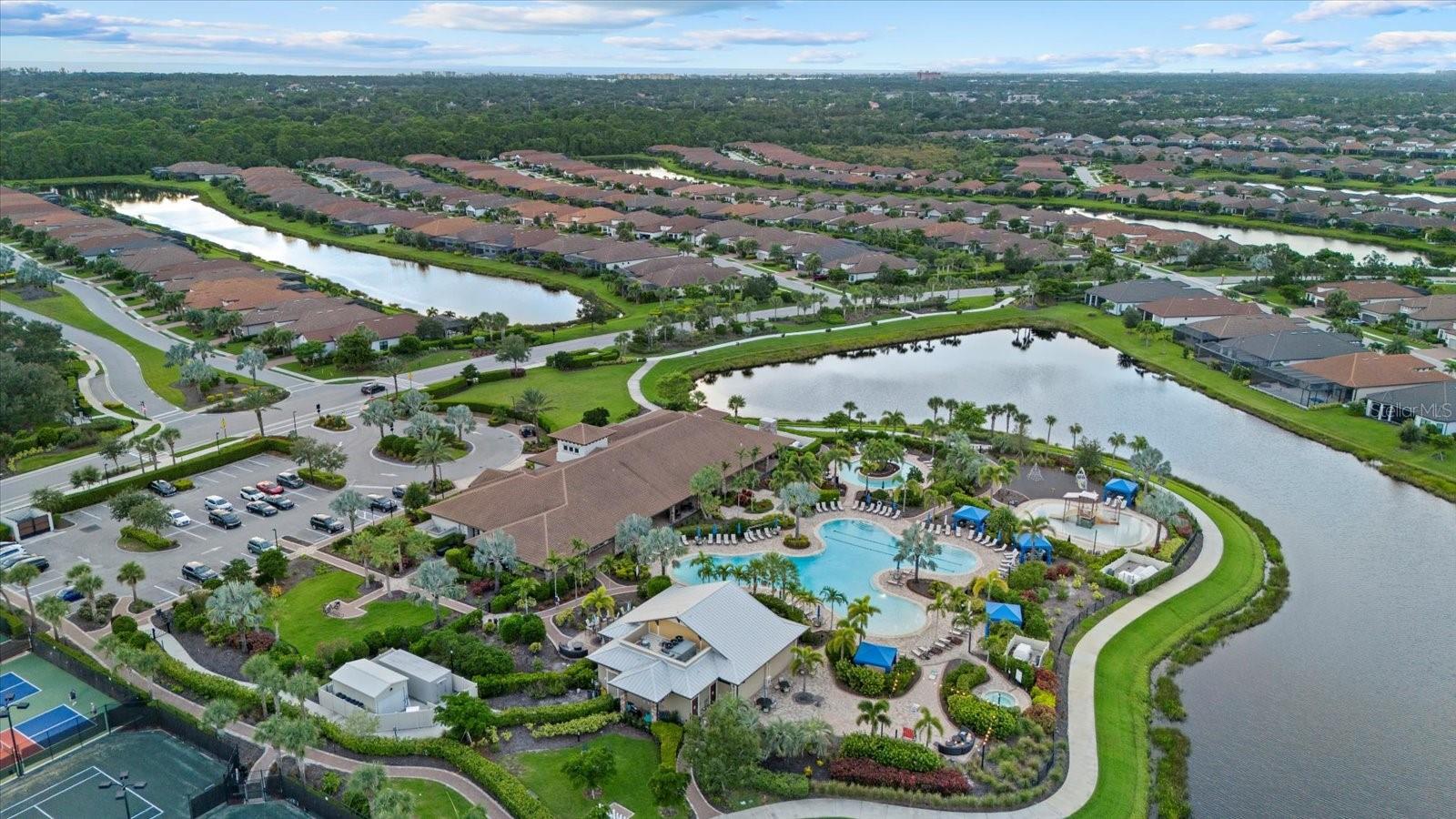 12401 OSORIO CT #203