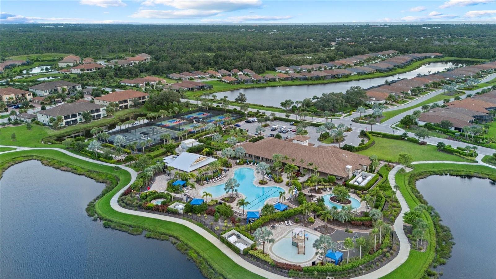 12401 OSORIO CT #203