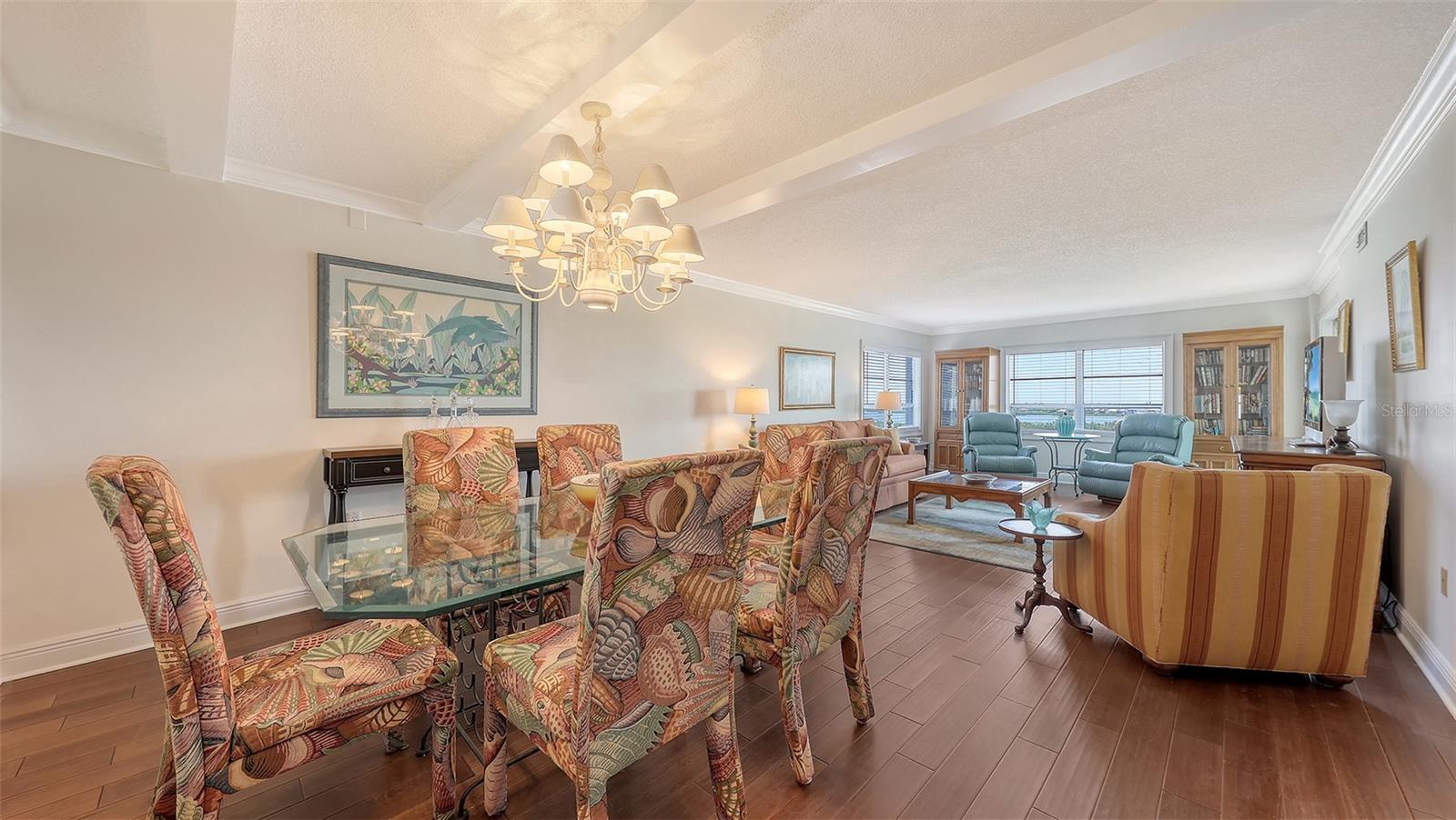 9393 MIDNIGHT PASS RD #P4