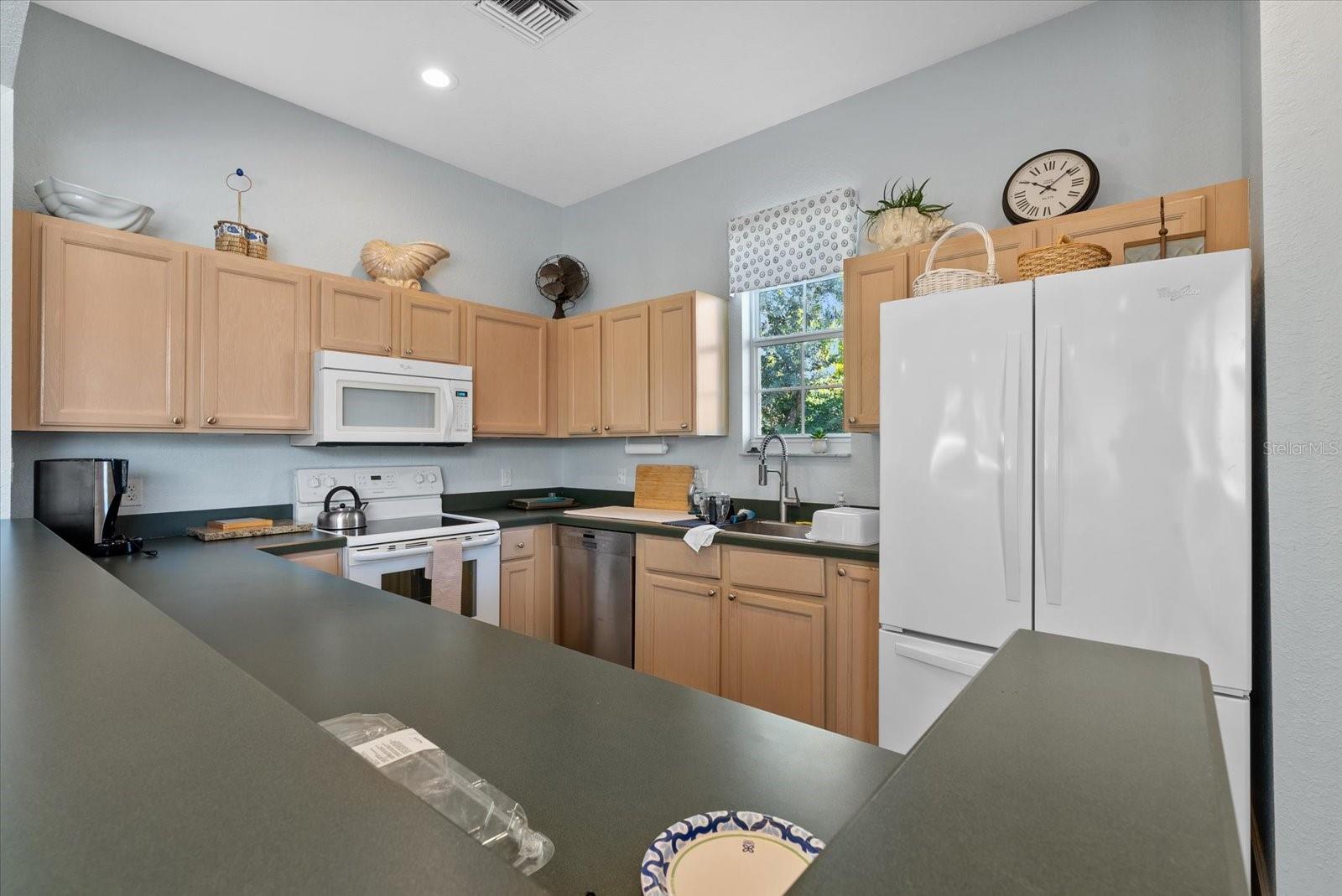 1260 DOLPHIN BAY WAY #401