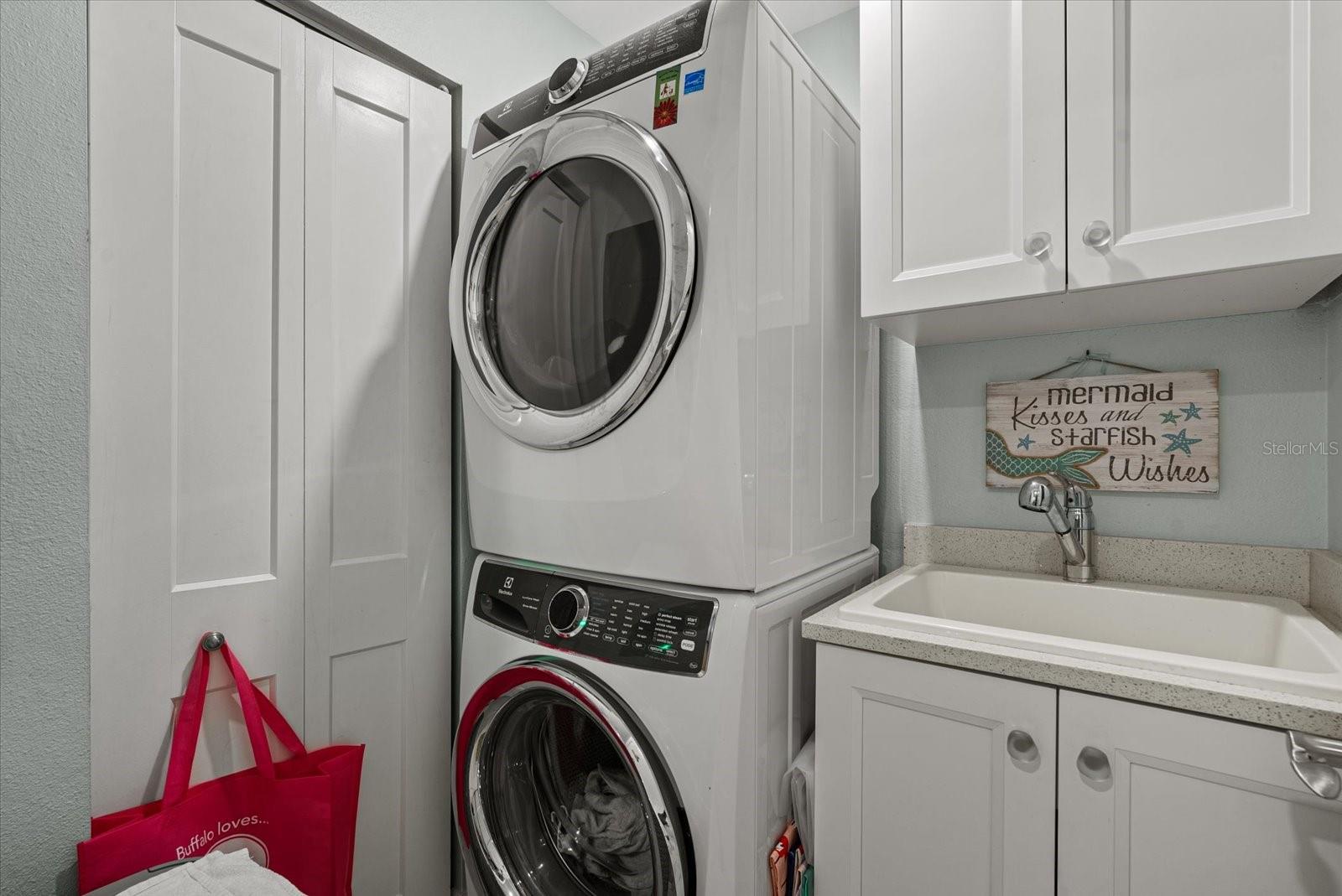 1260 DOLPHIN BAY WAY #401