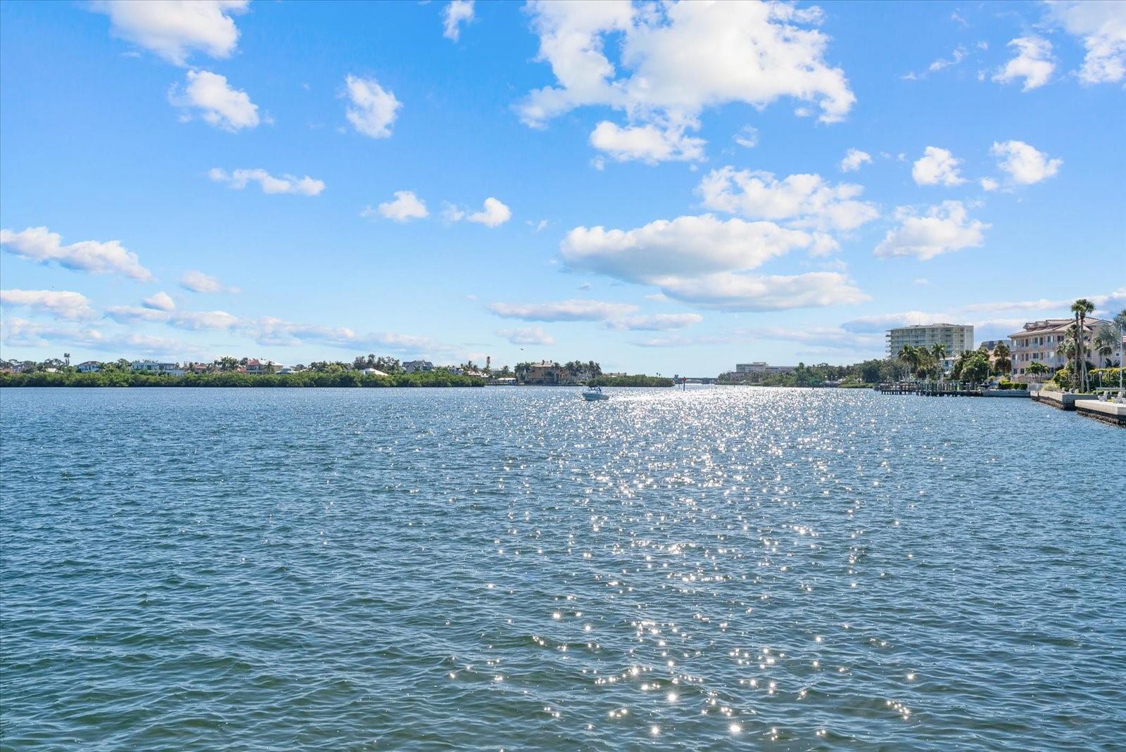 1260 DOLPHIN BAY WAY #401