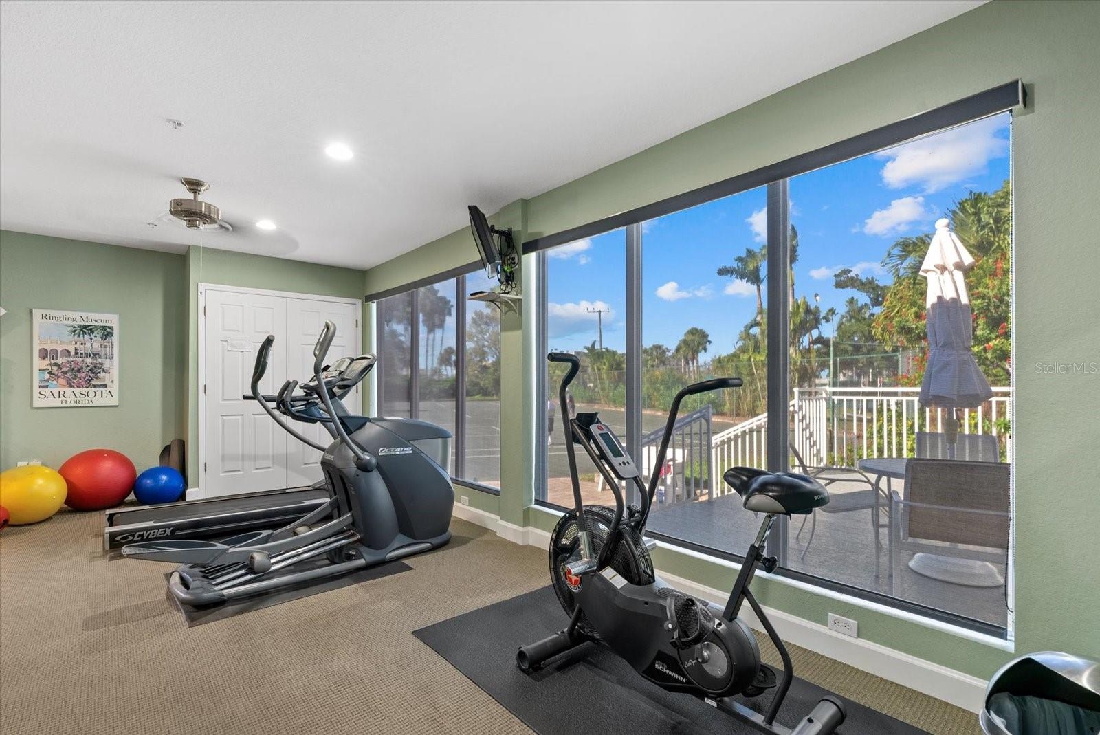 1260 DOLPHIN BAY WAY #401